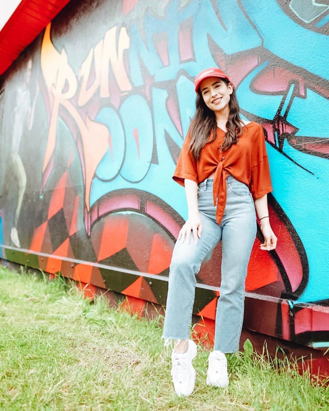 Sarah Ramadanのインスタグラム：「i’m blown away... edmonton is truly AMAZING😭💜 the people are the nicest, the food is DELISH (in a food coma as i’m writing this😸), and the company is out of this world 🥰 ⠀ this trip is really pushing me out of my comfort zone, it’s been everything my heart needed🙏🏼getting into the elements of mother nature has been food for my soul🥰 ⠀ if you live in edmonton, you’re a lucky goose. and if you’re not, come visit this place!!! it gets a 12/10 from me💜 ⠀ ⠀ now, time to eat and sleep. I got a 10K to run tmr! ✌🏼😬💜 ⠀ #exploreedmonton #byecomfortzone #fightforgrowth」
