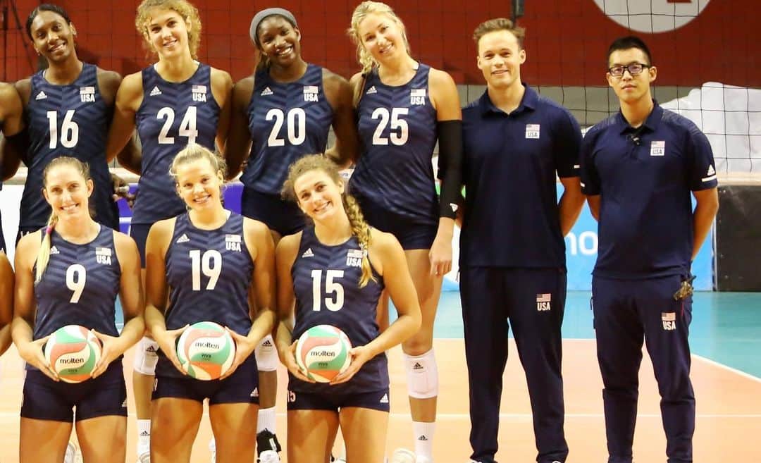 USA Volleyballさんのインスタグラム写真 - (USA VolleyballInstagram)「Karsta Lowe scored 18 points and @usavwnt defeated Colombia 3-0 to open the #PanAmCup. Check out usavolleyball.org for the match recap.」7月7日 12時04分 - usavolleyball