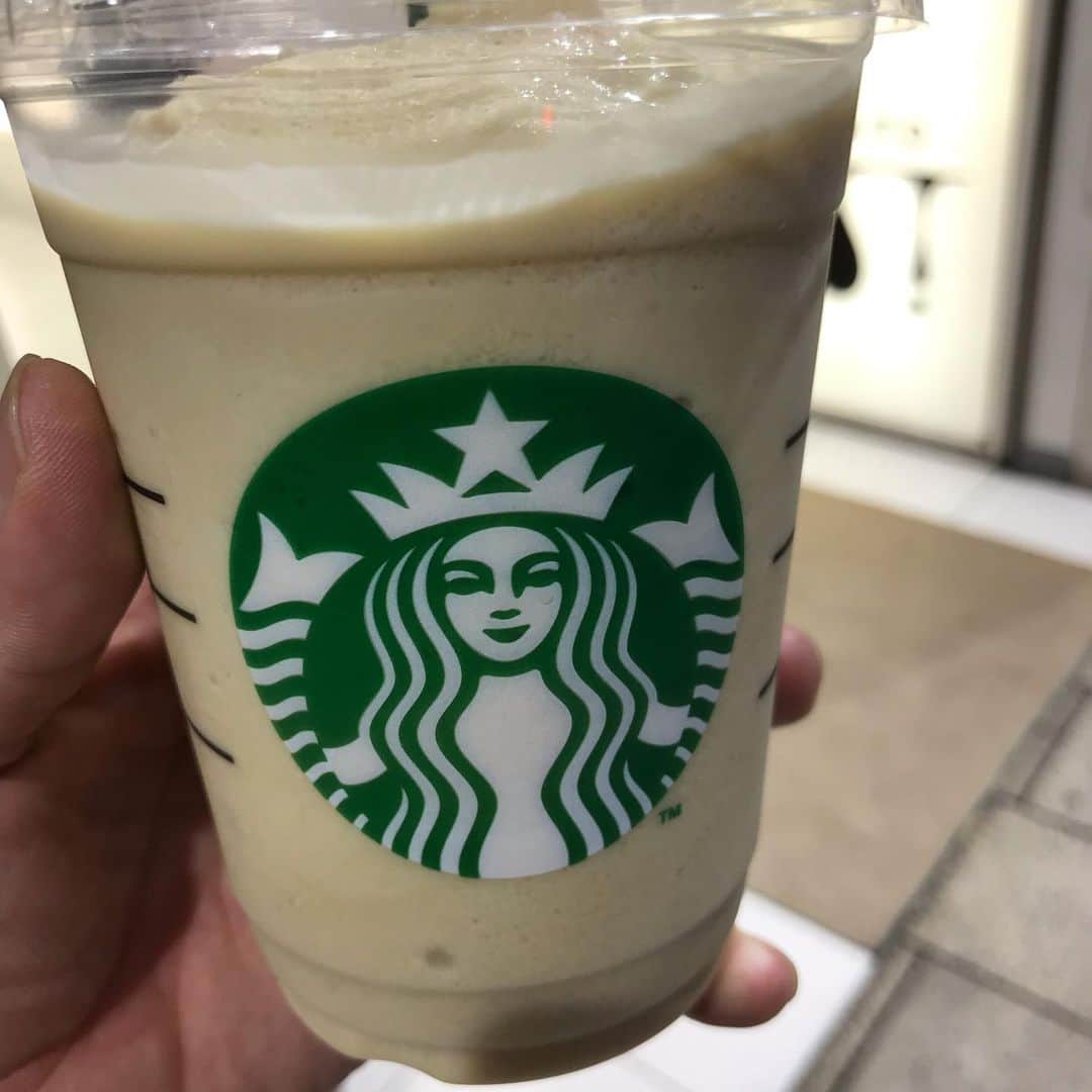 のインスタグラム：「・ 新作レモンヨーグルトと迷ったけど、酸味チョット苦手だから ・ #休日ランチ#ランチ #フード #食べ物 #静岡グルメ #静岡ランチ #パン🥐 #インスタ映え #酒飲み #静岡 #おすすめランチ#ラーメン🍜 #おすすめカフェ☕️#静岡市パン屋 #デザート #スイーツ🍰 #インスタフード  #グルメ #静岡市ランチ #静岡市グルメ #静岡市カフェ #静岡市 #美味しいもの大好き #旨い ・ ・ 静岡市の食通さんと繋がりたい 情報交換求む  もっと美味しい店知りたい ・ #followme #eat #grumet #food #cafe」