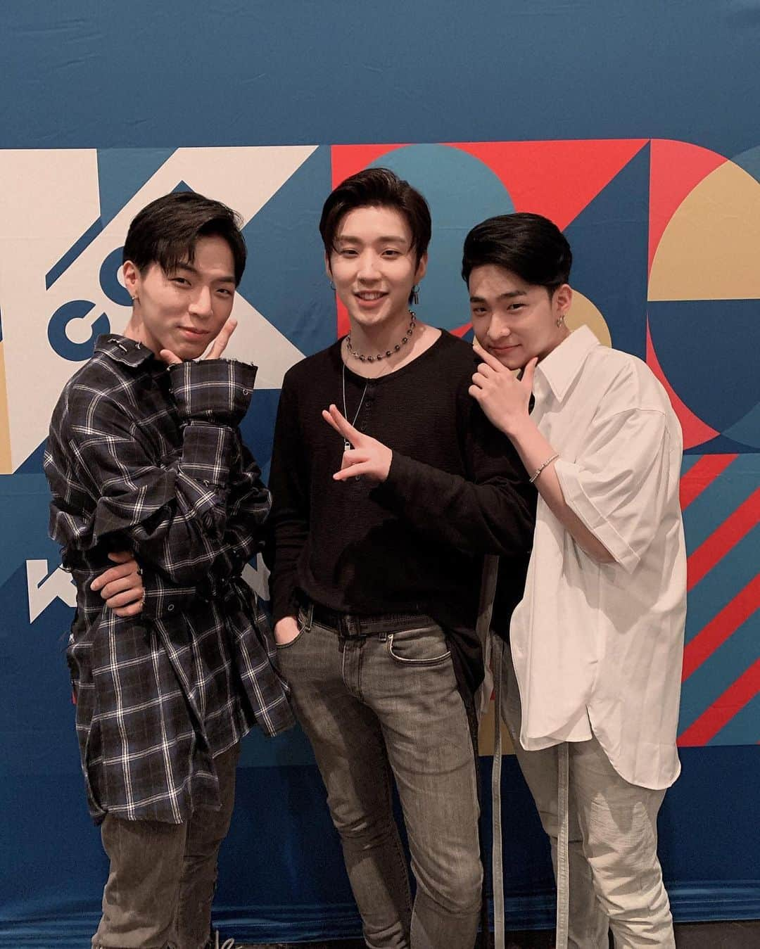 Jun Sung Ahnさんのインスタグラム写真 - (Jun Sung AhnInstagram)「What a day! Thanks for a fun day @kconusa :) #KCON19NY #Jun #Jongup #Min #minjunup」7月7日 14時10分 - juncurryahn