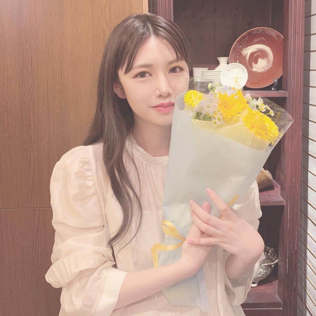 眞白桃々のグルメインスタ