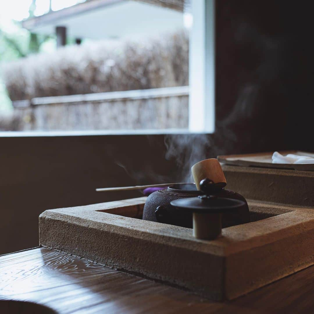 市川渚さんのインスタグラム写真 - (市川渚Instagram)「Breakfast at #YakumoSaryo 🍵﻿ ﻿ ﻿ #八雲茶寮#japanesebreakfast#a7ii#voigtlander#nokton35mm」7月7日 14時39分 - nagiko