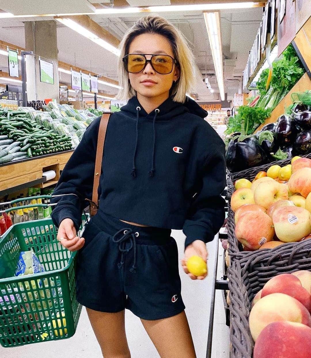 WHO WHAT WEARさんのインスタグラム写真 - (WHO WHAT WEARInstagram)「Ditch your leggings—it’s all about weekend sets for summer. Tap our link for the chill athleisure trend fashion girls are making their new uniform.  photo: @_yanyanchan」7月8日 2時52分 - whowhatwear