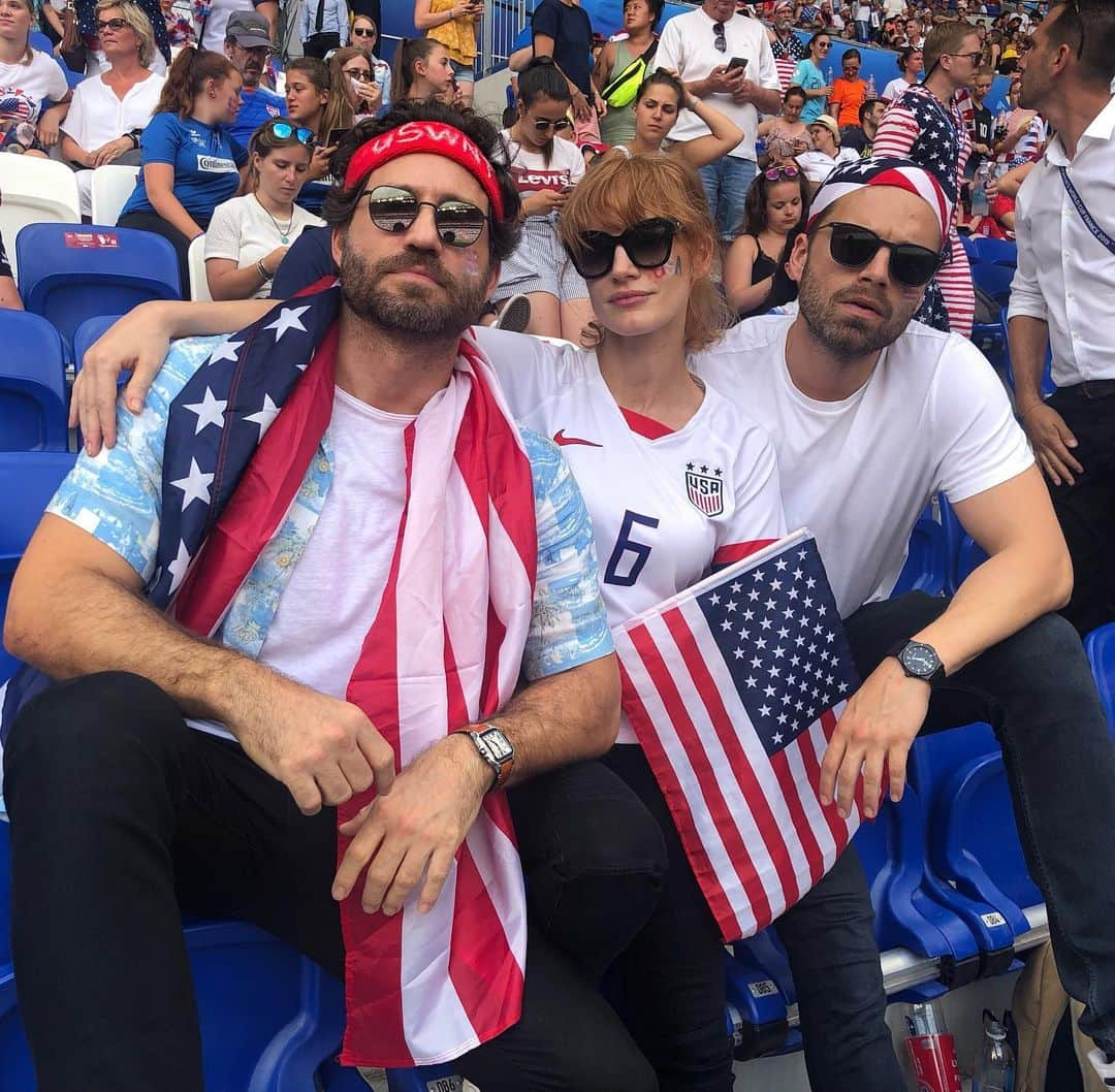 エドガー・ラミレスさんのインスタグラム写真 - (エドガー・ラミレスInstagram)「@uswnt groupies #paythem」7月8日 1時36分 - edgarramirez25