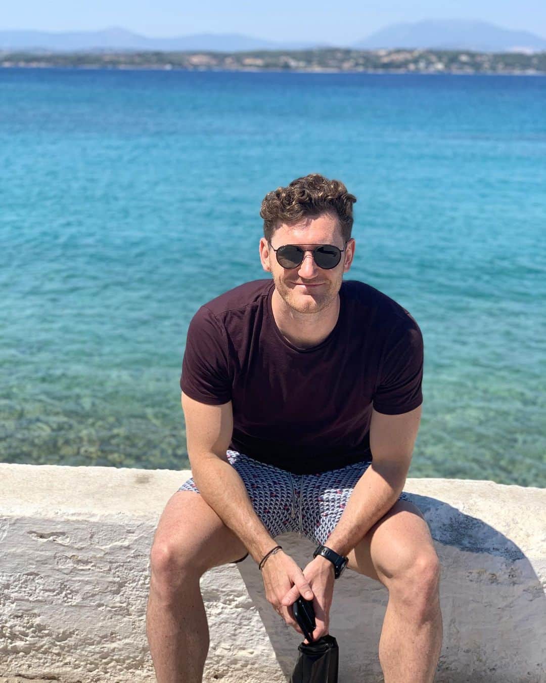 キャメロン・ファンデルバーグのインスタグラム：「Special place in my heart for the Greek islands ❤️🇬🇷❤️」
