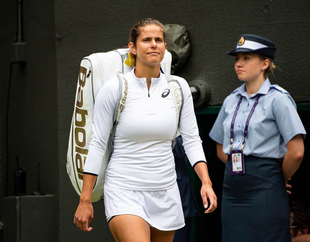 ユリア・ゲルゲスさんのインスタグラム写真 - (ユリア・ゲルゲスInstagram)「Until next year SW19 🌱✌🏼🍓#teamjule #wimbledon」7月8日 2時08分 - julia.goerges