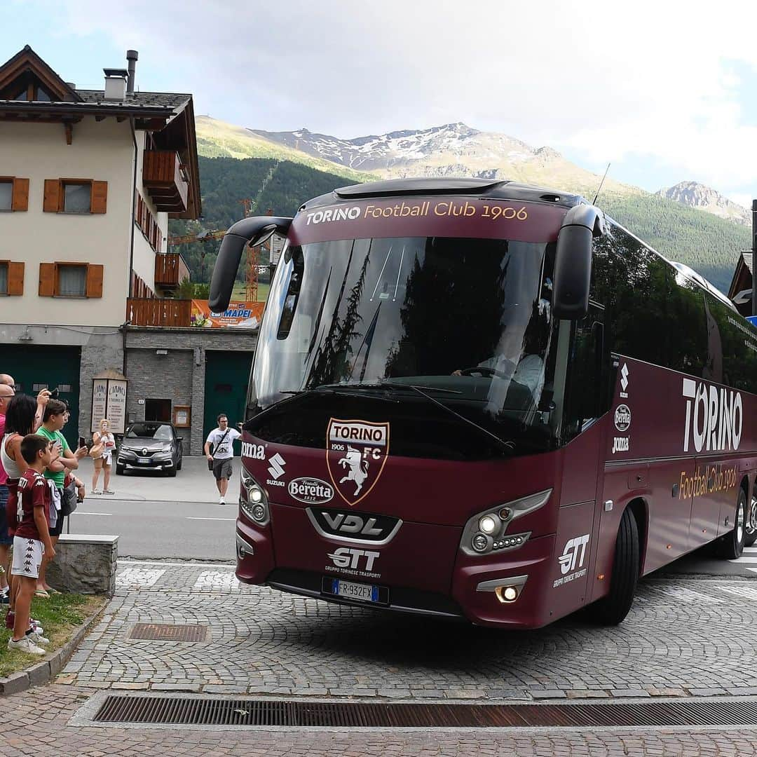 トリノFCさんのインスタグラム写真 - (トリノFCInstagram)「Rieccoci a Bormio ⛰⚽️😍 #SFT」7月8日 2時19分 - torinofc1906