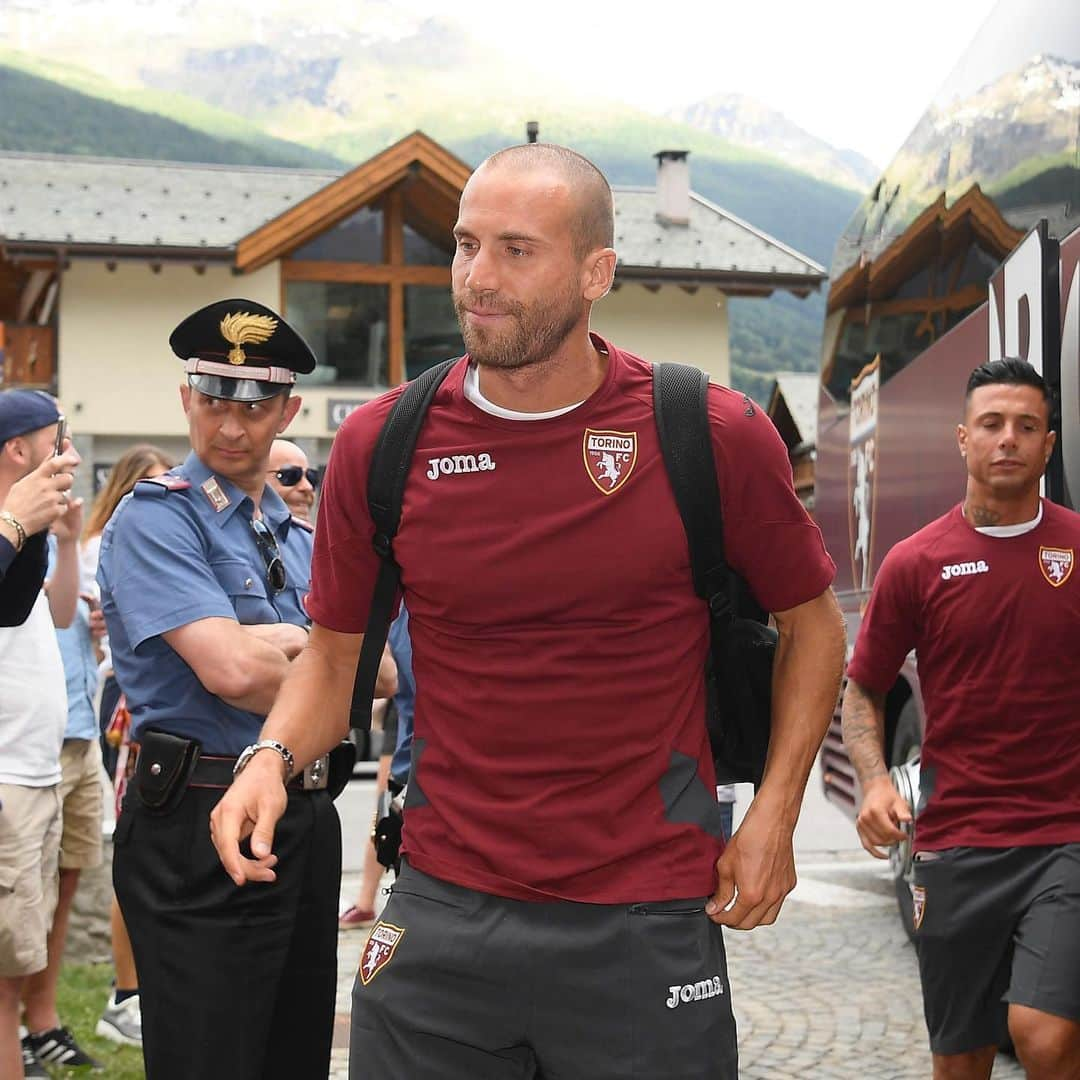 トリノFCさんのインスタグラム写真 - (トリノFCInstagram)「Rieccoci a Bormio ⛰⚽️😍 #SFT」7月8日 2時19分 - torinofc1906