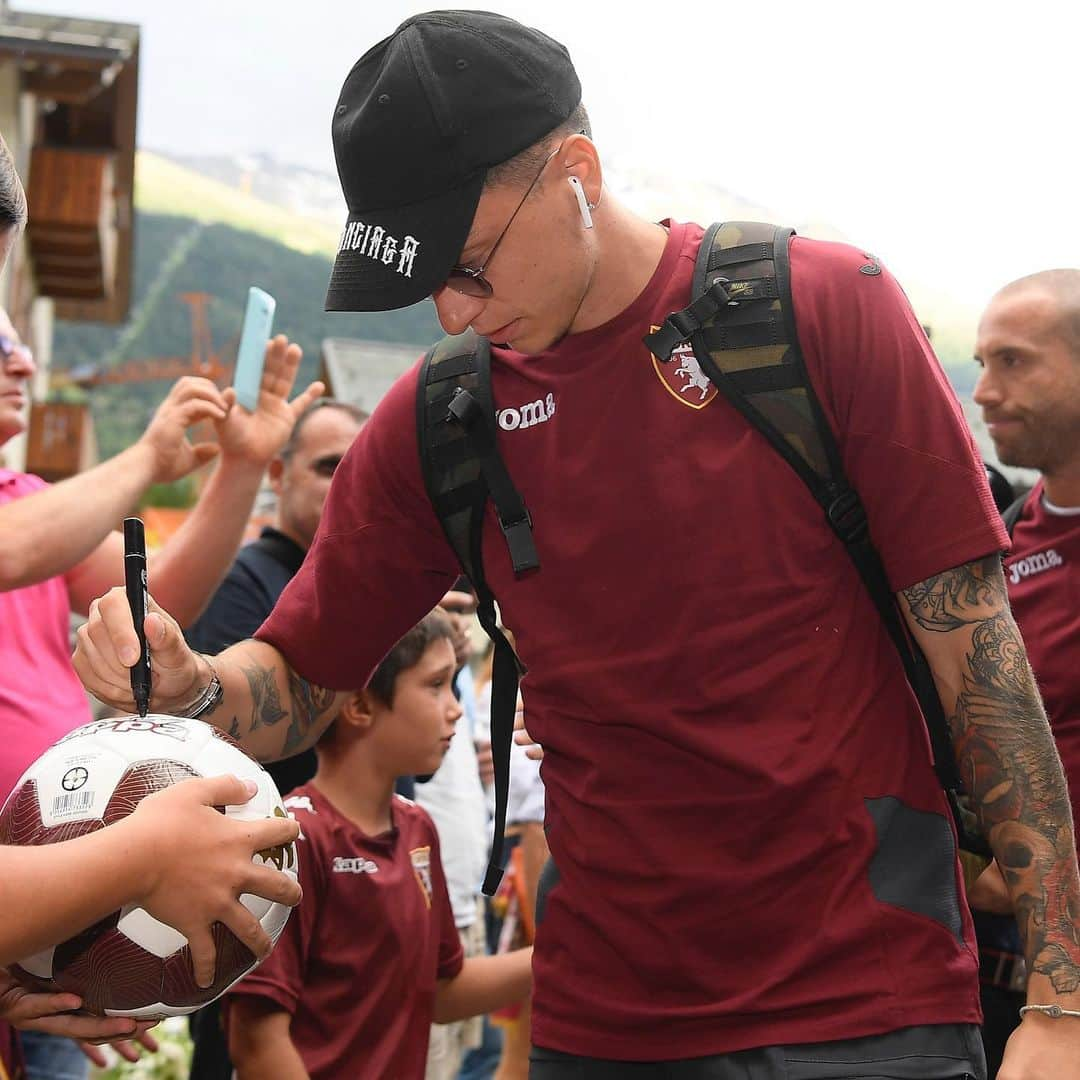 トリノFCさんのインスタグラム写真 - (トリノFCInstagram)「Rieccoci a Bormio ⛰⚽️😍 #SFT」7月8日 2時19分 - torinofc1906