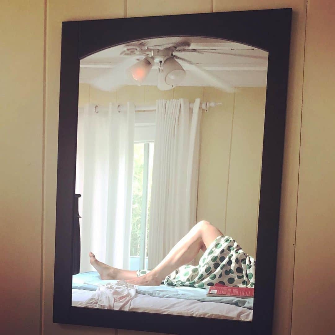 ケイティ・ホームズさんのインスタグラム写真 - (ケイティ・ホームズInstagram)「🌻」7月8日 2時24分 - katieholmes