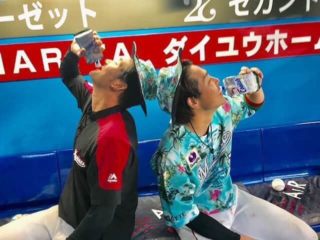 千葉ロッテマリーンズさんのインスタグラム写真 - (千葉ロッテマリーンズInstagram)「美味しいお酒を飲む前に#クーリッシュ #千葉ロッテマリーンズ #chibalotte #ZOZOマリンスタジアム #今日のヒーロー #土肥星也  #鈴木大地」7月7日 18時13分 - chibalotte