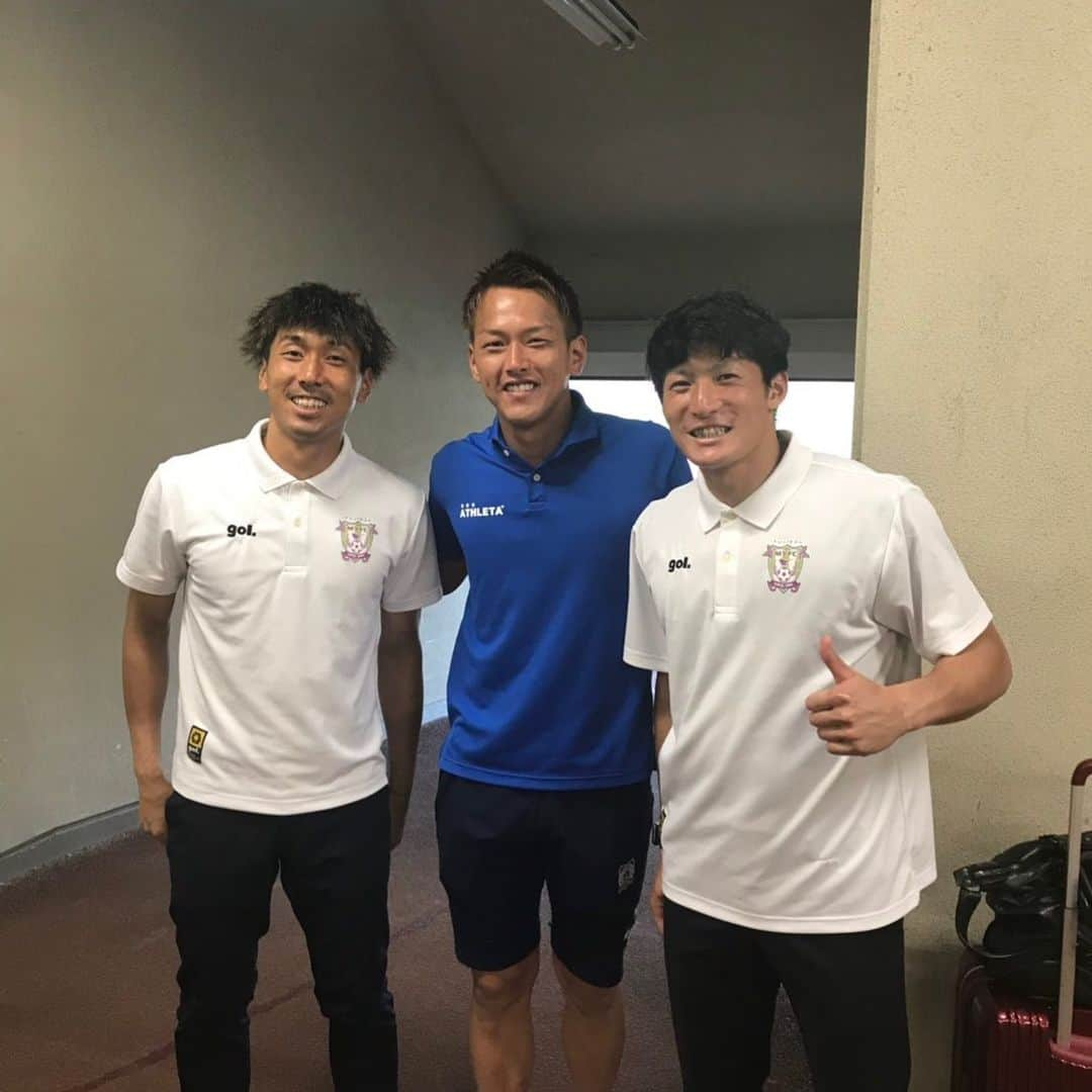 松本拓也さんのインスタグラム写真 - (松本拓也Instagram)「vs藤枝 0-0  draw  松本拓也と杉本拓也 そこに大畑拓也  どのチームにも知り合いがいるのはサッカー人生の財産。  次は横浜。 ゼッタイ マケナイ。  #松本拓也 #杉本拓也 #大畑拓也 #垣根拓也忘れた」7月7日 18時14分 - official.matsu