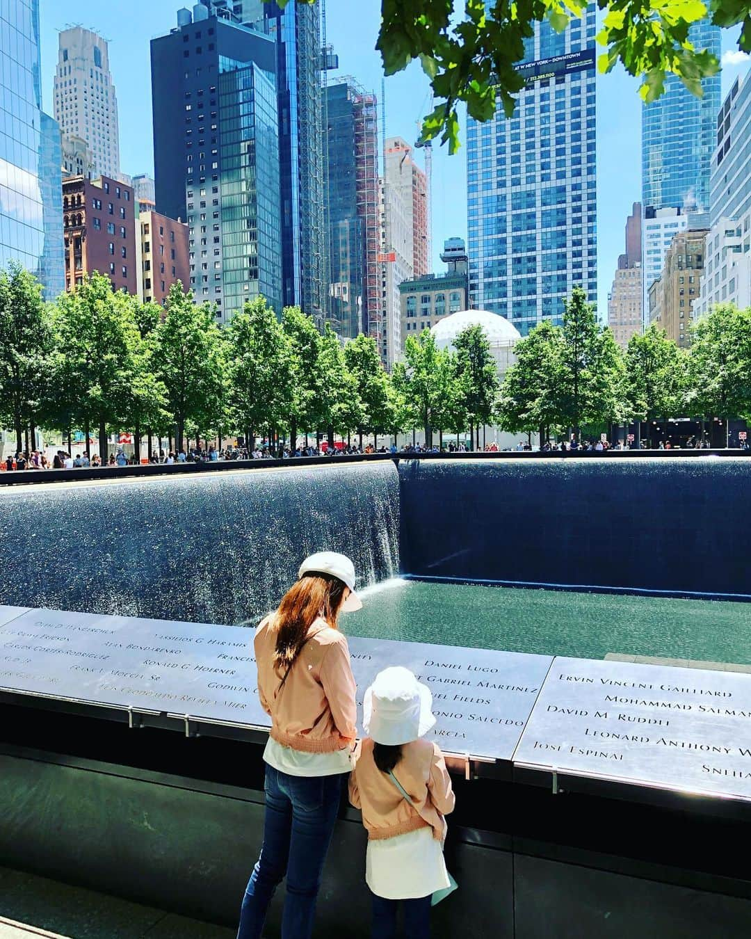 神田うのさんのインスタグラム写真 - (神田うのInstagram)「It was my favorite place. I loved having dinner at the world's highest located restaurant with the wonderful view of the Big Apple along with my best friend, Kenichi Mikawa.  Kenichi and I were in Paris on THAT DAY and heard the news, could not say a word.  Now, The Ground Zero is the place I visit every time I come to N.Y.  I sincerely wish for a everlasting peace.  #groundzero#グラウンドゼロ#神田うの#unokanda」7月7日 18時19分 - unokandaofficial