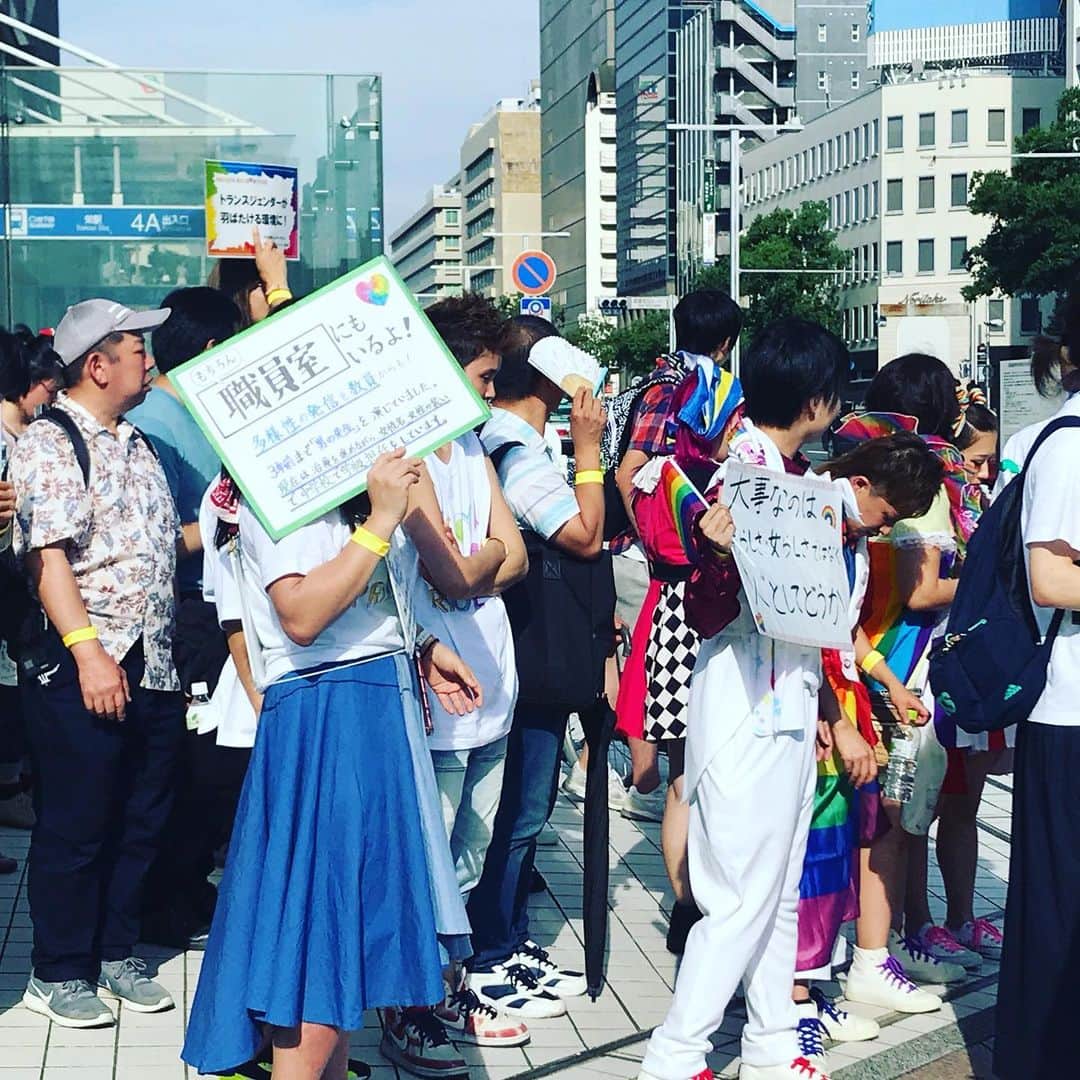 東小雪さんのインスタグラム写真 - (東小雪Instagram)「HAPPY PRIDE !! 🏳️‍🌈名古屋レインボープライドに参加しました！ 全国に虹色が広がりますように。どこに住んでいても、ありのままの自分らしい姿で輝けますように！ スタッフの皆様、参加された皆様、本当におつかれさまでした😊 #名古屋レインボープライド #LGBT #名古屋 #栄 #happypride #pride」7月7日 18時42分 - koyuki_higashi