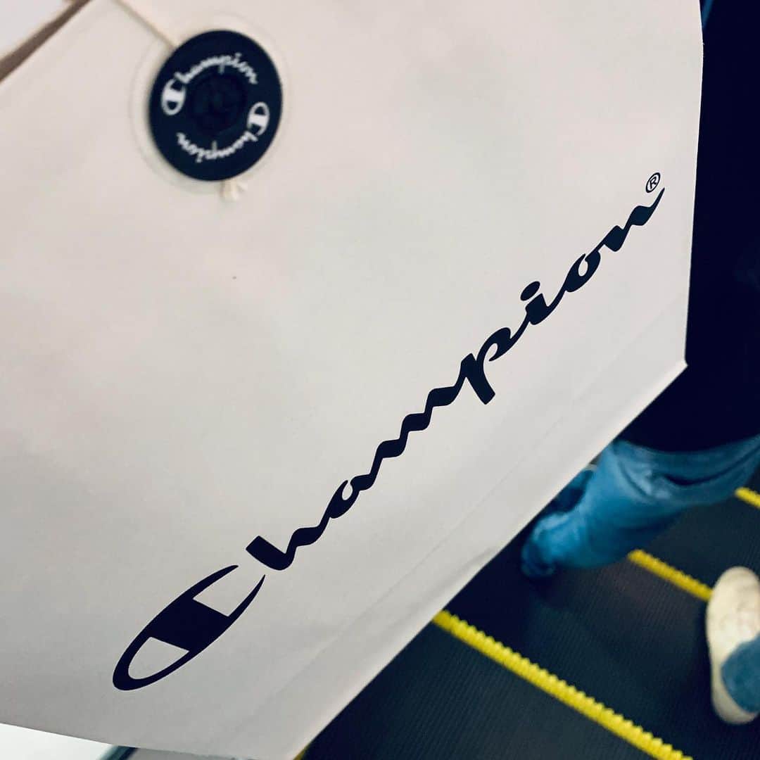 YOICHIのインスタグラム：「#champion #チャンピオン #わたしのcocosa #cocosa #熊本 #下通り #kumamoto #fashion」