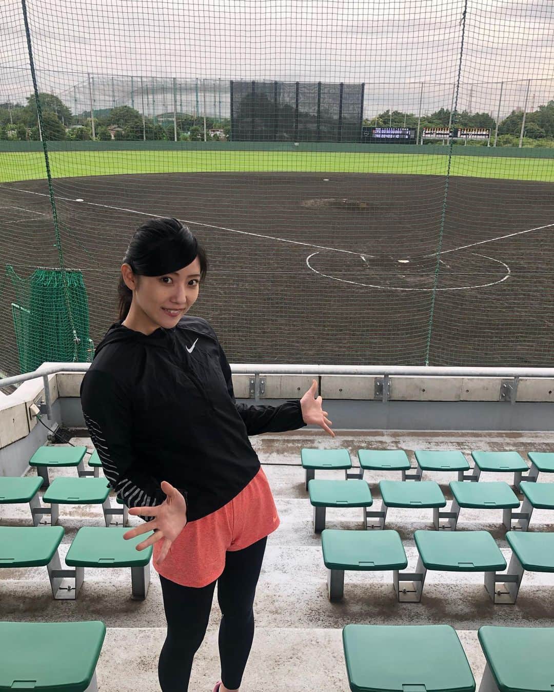 椿梨央さんのインスタグラム写真 - (椿梨央Instagram)「7月13日から東京ドームで 開催になる都市対抗野球。 出場するJR東日本と JFE東日本の練習試合を 見てきました！  そのあと、Full-Countさんの 取材に同席させていただき、 選手や監督さんの貴重なお話を 聞かせていただきました。 ありがとうございます。  さて私にとって初めての 社会人野球観戦‼️ 元プロの選手だったり 私が、中、高校生の時に 甲子園で注目選手だった方が いたりととてもレベルの高い 選手達の集まりで締まった 試合を見ることが出来ました✨  都市対抗野球に出場する チームの皆様応援しています 頑張って下さい♪♪ 私もせっかく知った機会なので東京ドームに見に行きます😆🎊 #野球 #社会人野球 #野球女子 #都市対抗野球 #jr東日本 #jfe東日本 #練習試合 #千葉県 #我孫子 #東京ドーム」7月7日 19時36分 - rio_tbk