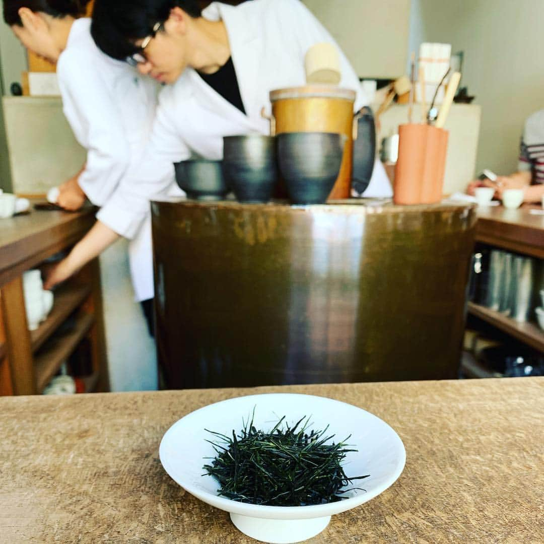 黒木啓司さんのインスタグラム写真 - (黒木啓司Instagram)「#八女茶#japanesegreentea  #福岡#博多 年間2000杯しか取れないお茶🍵 #炭酸緑茶」7月7日 19時41分 - exile_keiji