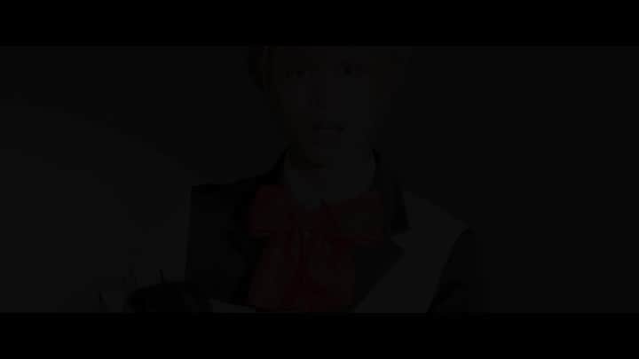 BUZZ-ER.のインスタグラム：「‪爆裂拡散希望‬ ‪#爆裂顔ラン最強 7人組ダンスボーカルグループ『BUZZ-ER.』の渾身の新曲🔥‬ ‪アイドルなのかアーティストなのか…‬ ‪#白か黒か のAnswerがここに🐝‬ ‪【BUZZ-ER. / Black or White MUSIC VIDEO】2019.07.24 Release!!‬ ‪MUSIC VIDEOフルはYouTubeから‬ ‪↓‬ ‪https://youtu.be/RIfSo-qtcV0‬ ‪#BUZZ_ER ‬」