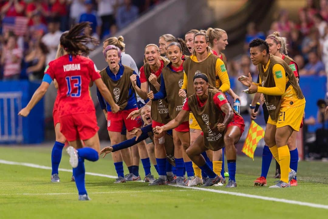 アレックス・モーガンさんのインスタグラム写真 - (アレックス・モーガンInstagram)「A World Cup final with my 22 best friends. Living out the ultimate dream. LFG!!! #AM13」7月7日 20時42分 - alexmorgan13