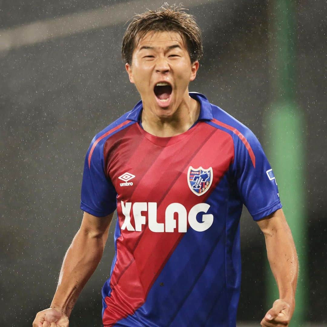 Goal Japanさんのインスタグラム写真 - (Goal JapanInstagram)「. ＼🔵好調の永井が全ゴールに絡む活躍🔴／ #首位東京 が勝ち点3を手にし、がっちり首位キープ⬆︎ 次戦、#多摩川クラシコ で川崎Fと激突‼︎ (Photo:J.LEAGUE) . 🇯🇵#明治安田生命J1リーグ 第18節 🆚#FC東京 3-1 #ガンバ大阪 ⚽️#小野瀬康介(5分)、#永井謙佑(38分,40分)、#ディエゴオリヴェイラ(60分) . #soccer #football #jleague #J1 #tokyo #fctokyo #gamba #gambaosaka #サッカー #フットボール #Jリーグ #コトシハJガハンパナイ #⚽️」7月7日 20時55分 - goaljapan