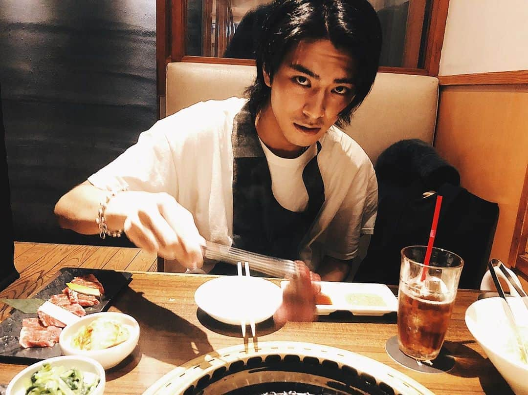 中尾暢樹さんのインスタグラム写真 - (中尾暢樹Instagram)「焼肉食べて、充電します。 #中尾暢樹 #あなたの番です #今夜」7月7日 21時00分 - masaki_nakao_