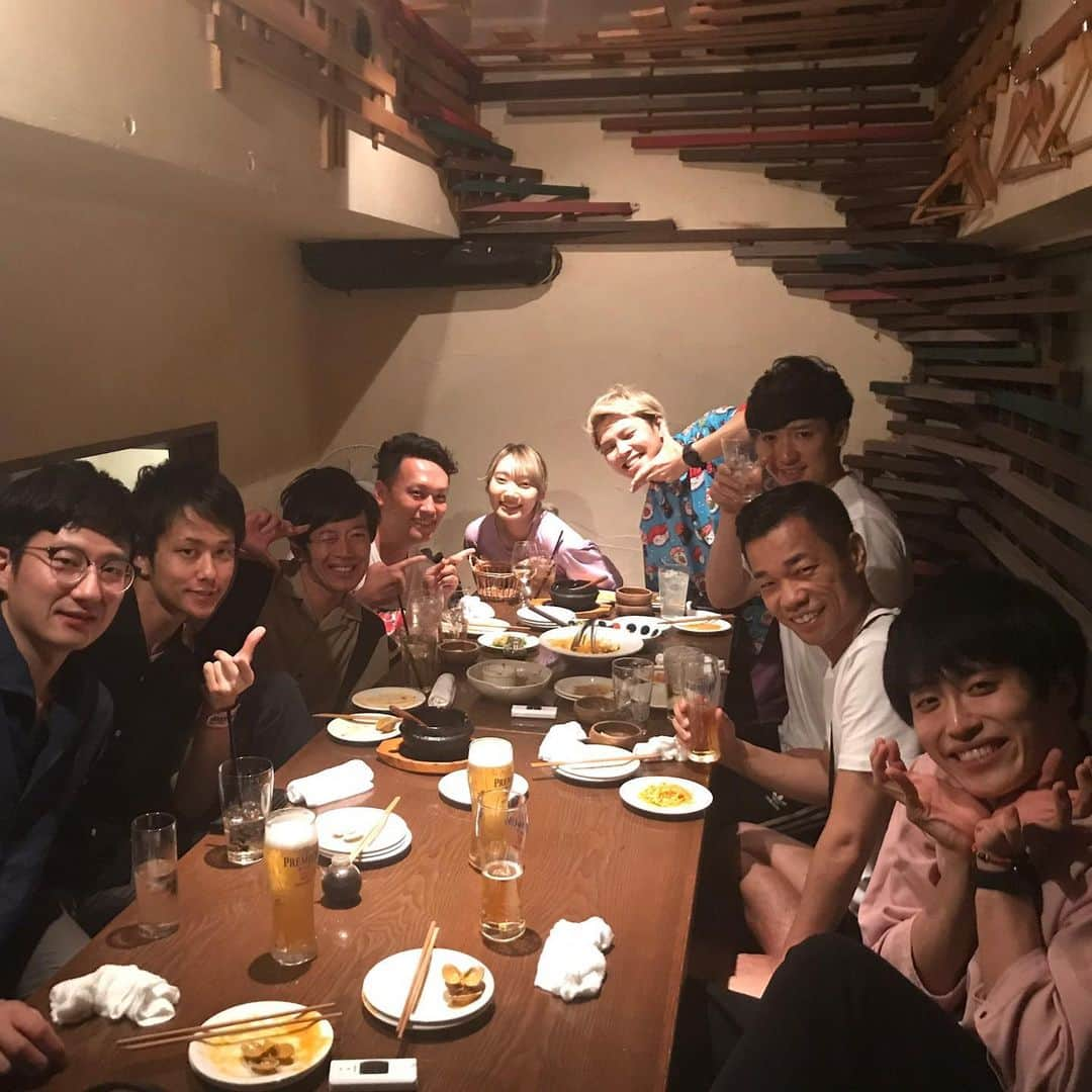 井尻貫太郎さんのインスタグラム写真 - (井尻貫太郎Instagram)「東京でお仕事だったので、合間に銀座のボルダリングジムへ！ジムに漫画あるの最高やん！中京テレビ「前略、西東さん」に話題のtiktok芸人で呼ばれ、夜はCOWCOWさん主催の「超tiktokライブ」へ。うん、もうtiktokerやん！ ・ ・ ・ #ボルダリング #ボルダリング初心者 #グラビティリサーチ銀座 #前略西東さん #ラニーノーズ洲崎 #超tiktokライブ #COWCOW #西村ヒロチョ #レインボー池田 #ワタル #ゆり #ジュリエッタ #tiktok新時代」7月7日 21時16分 - kantaro_ijiri