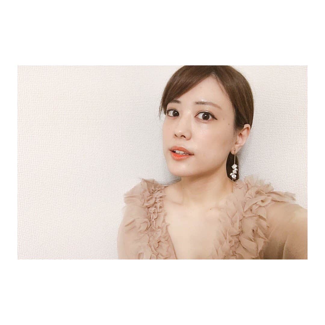 福田沙紀さんのインスタグラム写真 - (福田沙紀Instagram)「メイクが上手でなはないけど メイク頑張って、記念に沢山撮ったので載せます。笑  メイク…誰かーーー教えてーーー  뭔가 느낌 있지??」7月7日 21時12分 - sakifukuda_official
