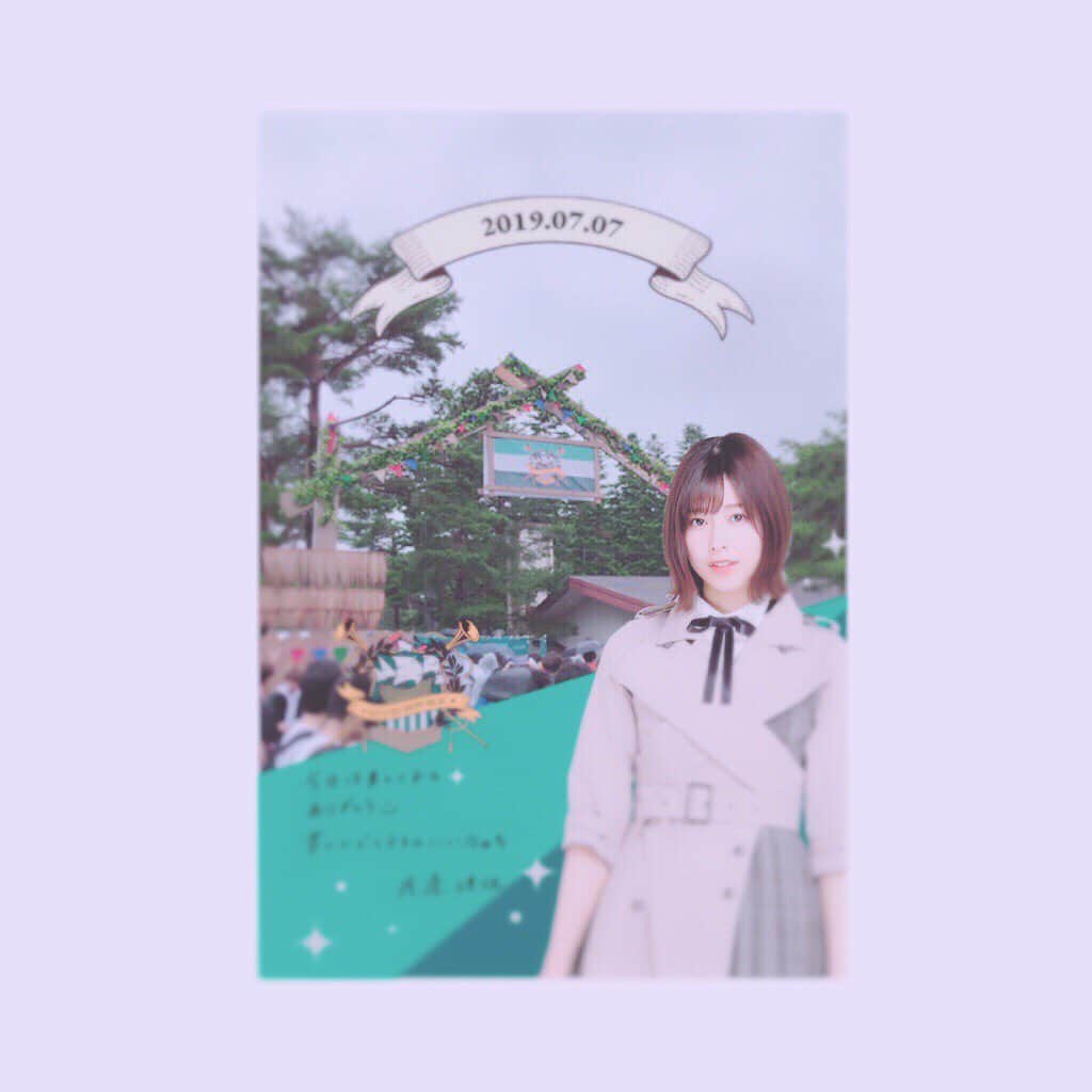 渡邉理佐さんのインスタグラム写真 - (渡邉理佐Instagram)「欅共和国、行ってきました！船がモチーフだった今回のLIVE、1万人以上の皆さんと、出港して沈みかけて助けられて、またピンチになりまた戦って…に合わせて可愛い楽しい激しいパフォーマンス！とまるでアトラクションのようなLIVE✨りっちゃんも皆さんも笑顔がいっぱいで、たくさん水かけられたけど😅最高に楽しかったー！ドキドキハラハラするカッコいい欅坂46も大好きですが、やっぱり笑顔は人を幸せにしますね😁 りっちゃん&皆さん、お疲れ様でした。超寒かったのであったかくして休んでください！ そして原田さん、お帰りなさい （理佐嬉しそうでしたね✨） #欅共和国2019 #楽しいがすぎる #濡れがすぎる #これからも程々にイジっていきたい発言笑 #このゾクゾクは風邪じゃない #多分 #渡邉理佐1st写真集無口」7月7日 21時51分 - watanaberisa1st