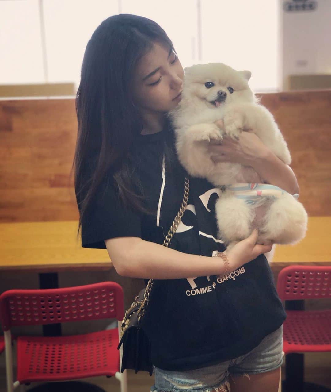 王詩エツのインスタグラム：「🥰我能把它们都抱走吗？」