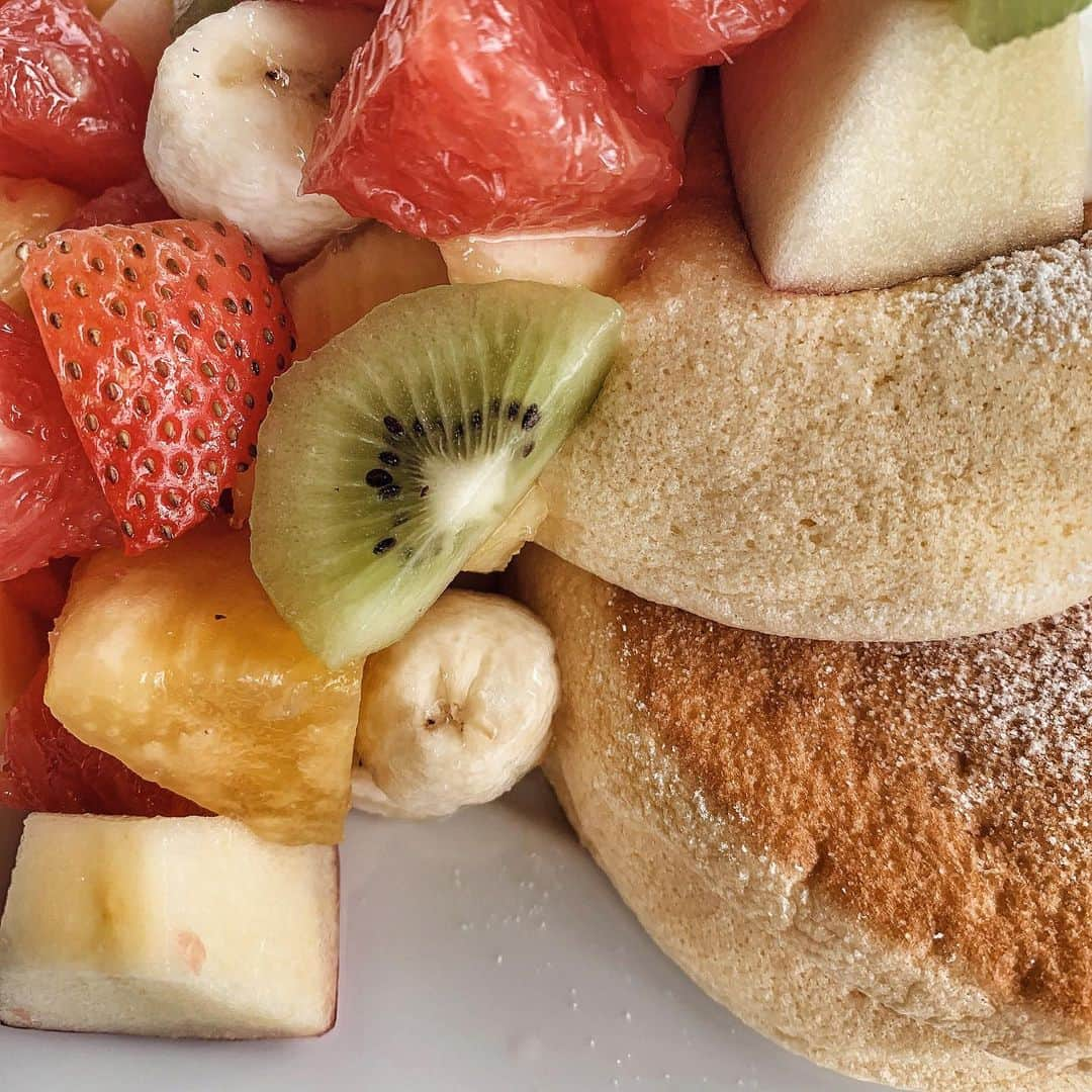 チアコマさんのインスタグラム写真 - (チアコマInstagram)「♡♡♡ #pancake #fruits #delistagrammer #delicious #パンケーキ #パンケーキ巡り #淡路島 #awajishima」7月7日 22時29分 - chia_koma