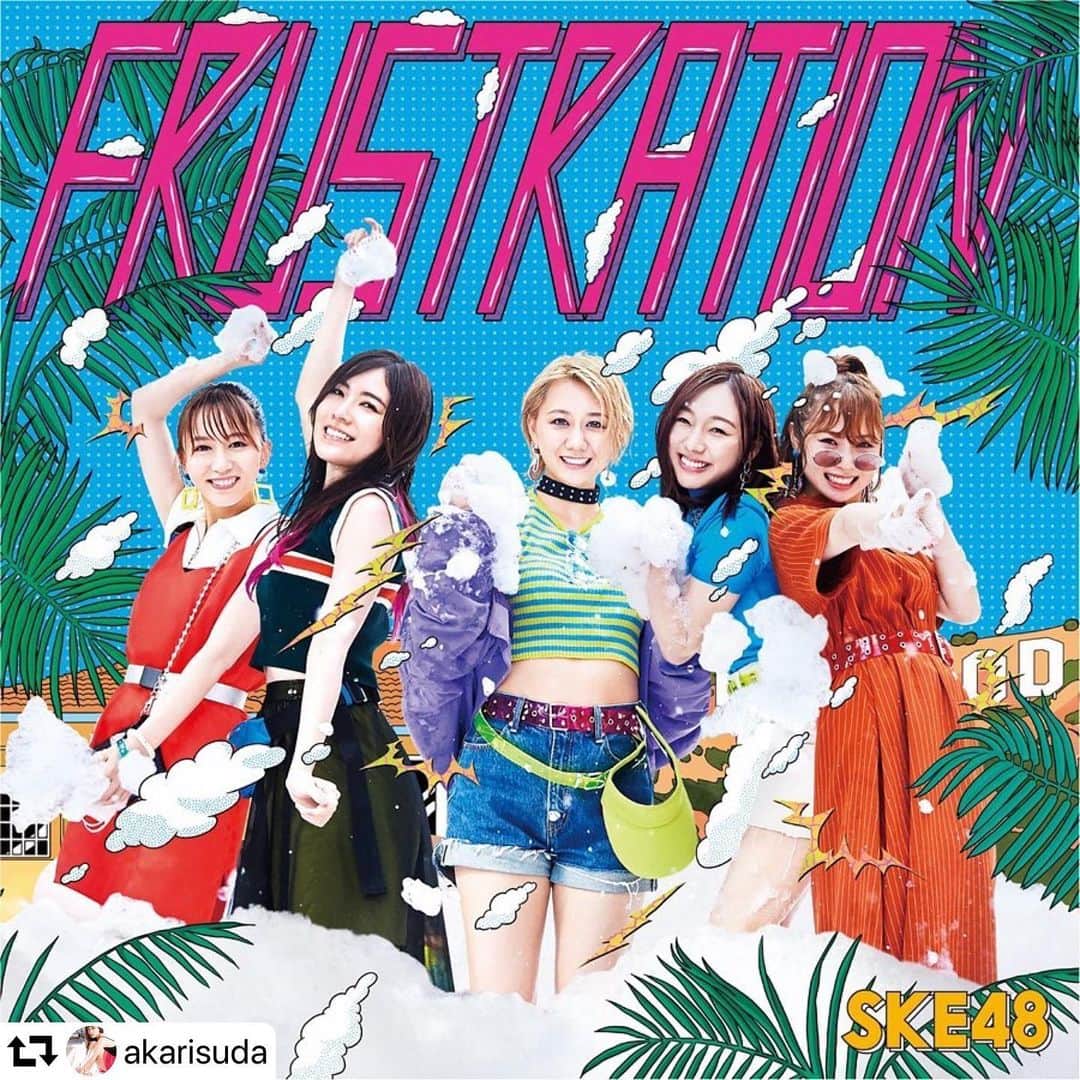 TOMO のインスタグラム：「SKE48 25th Single 「FRUSTRATION」のMVをプロデューサーとして制作しました！監督は @tatsuaki_no1 さん、LAで撮影しました！制作は @clippictures 、とても大所帯の現場で、沢山の事を学ばせていただきました！#works #producer #ske48 #musicvideo .#repost @akarisuda ・・・ . . SKE48 25th Single 「FRUSTRATION」7/24 on sale . . MV撮影はLA！ ロサンゼルスです✈️ https://youtu.be/NCfDKwV2K-U オフショット写真またアップするね〜 . . 初回限定版、通常盤、共にtypeAに写ってます。 握手会の申し込みが7月8日から始まりますので、ファンの子が作ってくれたタイムスケジュール画像貼っときます🍎 迷ったら来てほしいなっ 色んな形の応援があるけど、私のことを思って何日も前からスケジュール立ててくれることの嬉しさといったら、すごいんだから☺️ . .  #ske48 #frustration #la #泡パーティー #セクシー開脚 #獅子舞ダンス #衣装 @laguagem」