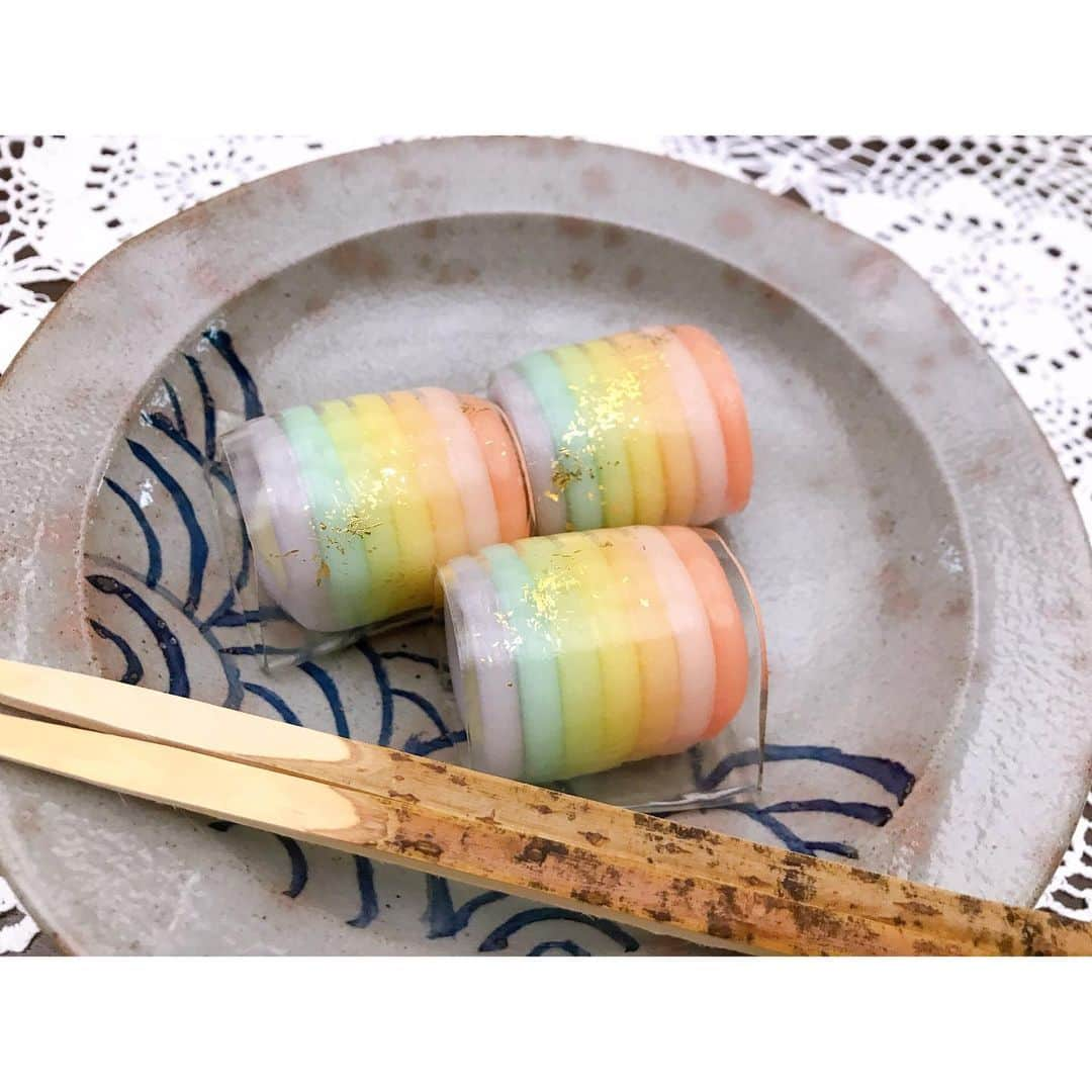 吉川亜樹さんのインスタグラム写真 - (吉川亜樹Instagram)「2日間のお茶のお勉強🍵 心技体が鍛えられて良い勉強になりました❤️ #茶道#裏千家#今日庵#青年部#teaceremony #tea#着物#絽#夏の着物#絽の着物#和菓子#茶菓子#吉川亜樹#和#和の心」7月7日 22時39分 - yoshikawa_aki