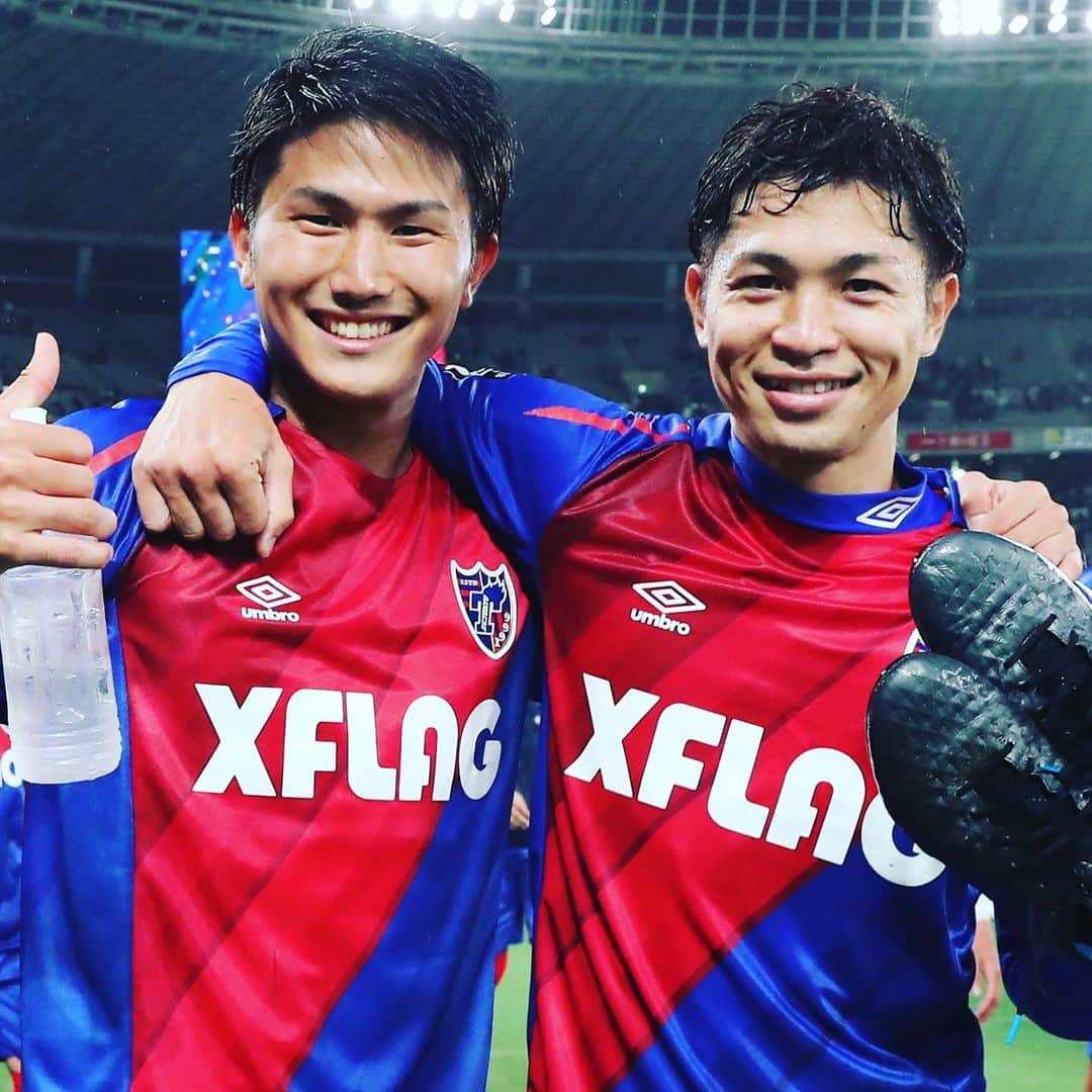 FC東京オフィシャルグッズさんのインスタグラム写真 - (FC東京オフィシャルグッズInstagram)「✊ ⏰試合終了🔵🔴 #FC東京 3-1 #ガンバ大阪 . 後半戦スタートの大事な試合で逆転勝利❗️❗️✊✊✊ 後半戦もは俺たちはホーム味スタで勝ち続ける❗️❗️❗️ @fctokyoofficial  #首位東京 #FC東京 #fctokyo #tokyo」7月7日 23時19分 - fctokyoofficial