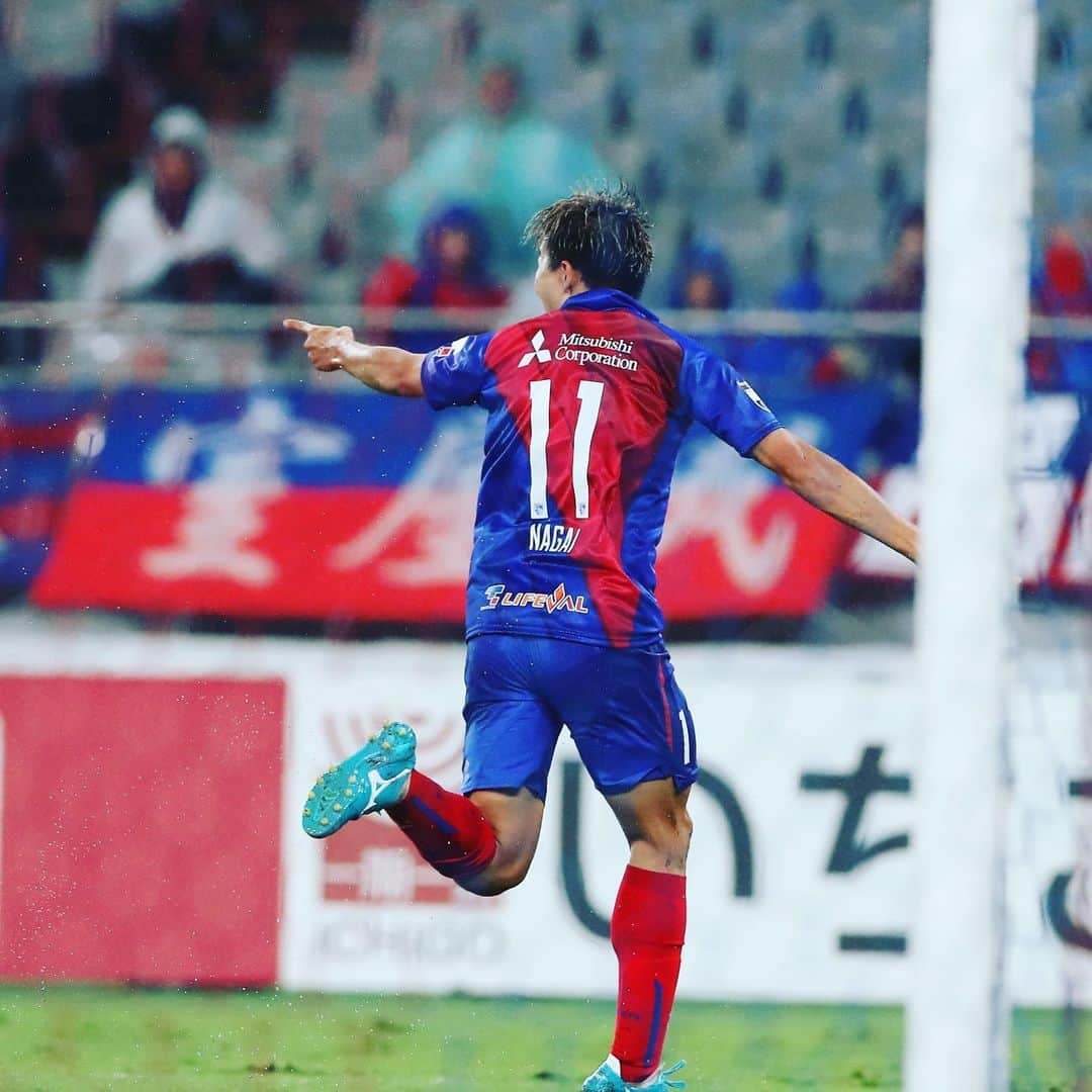 FC東京オフィシャルグッズさんのインスタグラム写真 - (FC東京オフィシャルグッズInstagram)「✊ ⏰試合終了🔵🔴 #FC東京 3-1 #ガンバ大阪 . 後半戦スタートの大事な試合で逆転勝利❗️❗️✊✊✊ 後半戦もは俺たちはホーム味スタで勝ち続ける❗️❗️❗️ @fctokyoofficial  #首位東京 #FC東京 #fctokyo #tokyo」7月7日 23時19分 - fctokyoofficial