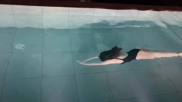 スイ・ヒーのインスタグラム：「🧜‍♀️」