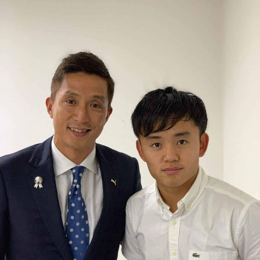 福西崇史さんのインスタグラム写真 - (福西崇史Instagram)「. 久保建英⚽️ . 自分らしく頑張ってほしい👍 . #久保建英 #七夕出発 #願い #いよいよ #レアルマドリード #18歳 #負けんな #soccer #強心臓 #体幹 #福西崇史 #ポートレートおじさん #2枚目ボケとるやないかい #笑 #instagood #instaphoto」7月7日 23時50分 - takashi_fukunishi