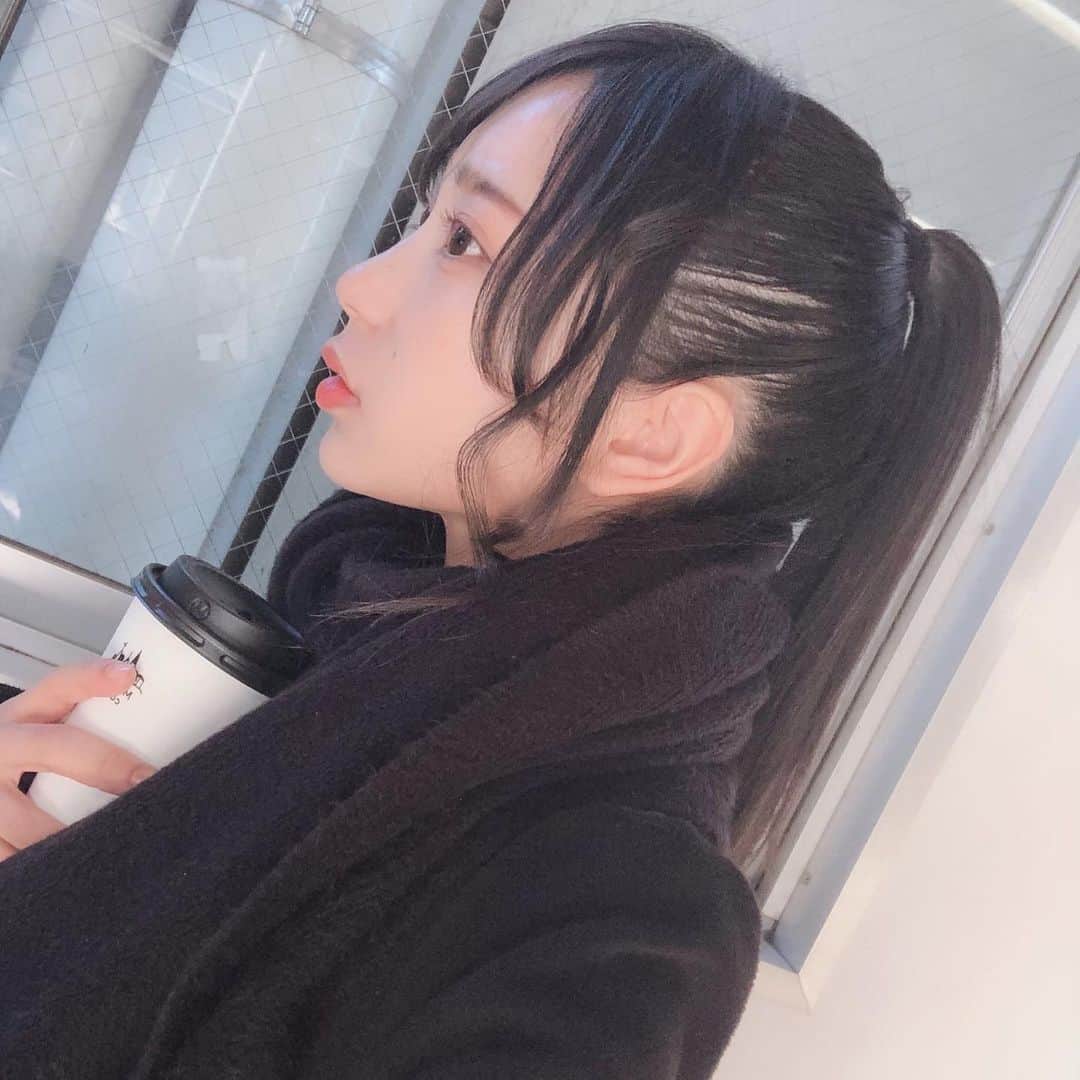 月野もあのインスタグラム：「#ポニーテールの日 乗り遅れたし冬の写真笑」