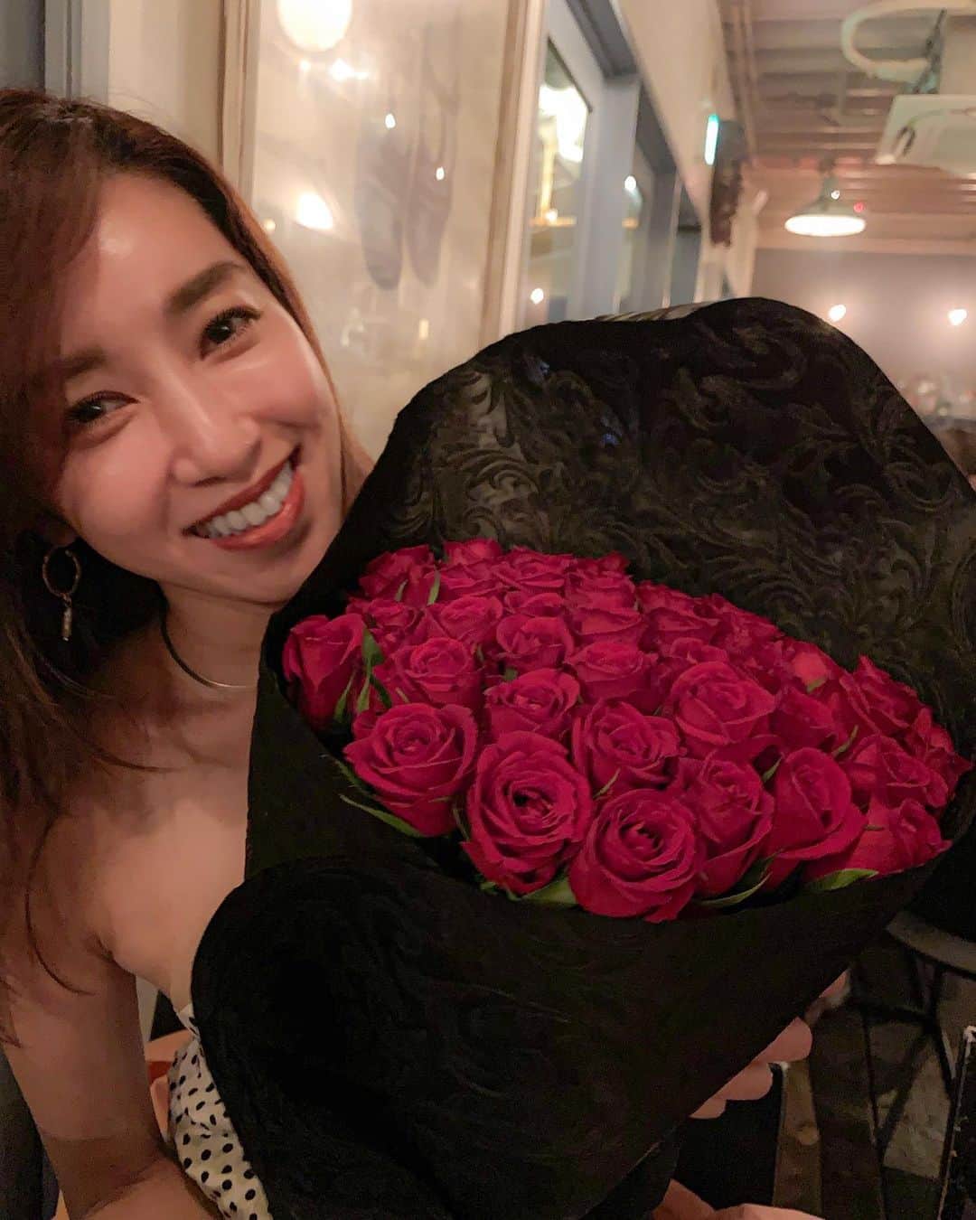 柴田翔平のインスタグラム：「𝓗𝓪𝓹𝓹𝔂 𝓑𝓲𝓻𝓽𝓱𝓭𝓪𝔂 𝓽𝓸 𝓶𝔂 𝓫𝓪𝓮🌹 #mylove #birthday」