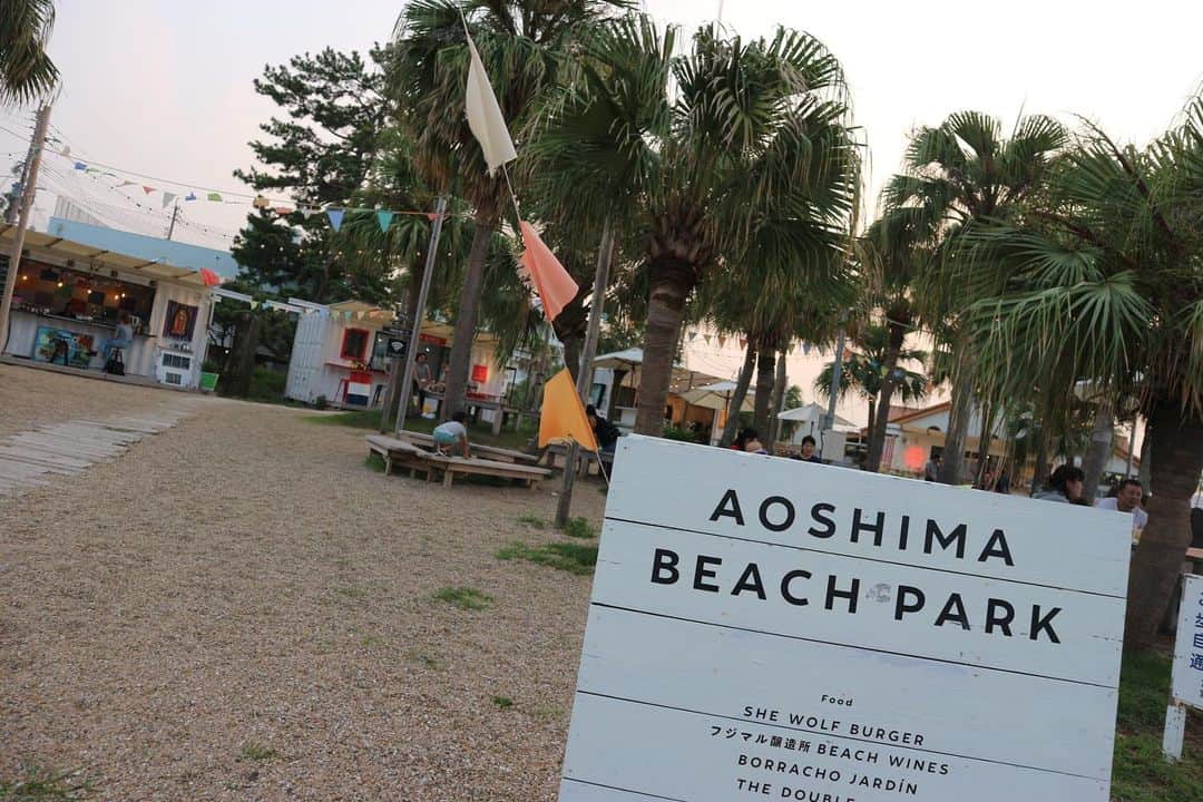 RENA さんのインスタグラム写真 - (RENA Instagram)「夜のビーチパークはやっぱり良いね🌠🌊 ． 毎回宮崎帰省は仕事だけどそれでもいつも私に癒しをくれる🌴🌌 ． ． ． #aoshimabeachpark #beach #hometown #nightout #pizza #dinner #miyazaki #local #wave #青島ビーチパーク #海 #地元 #ビーチ #旅女 #オトナ女子 #スポーツ女子 #宮崎 #サンセット #癒し」7月8日 0時45分 - rena_flare