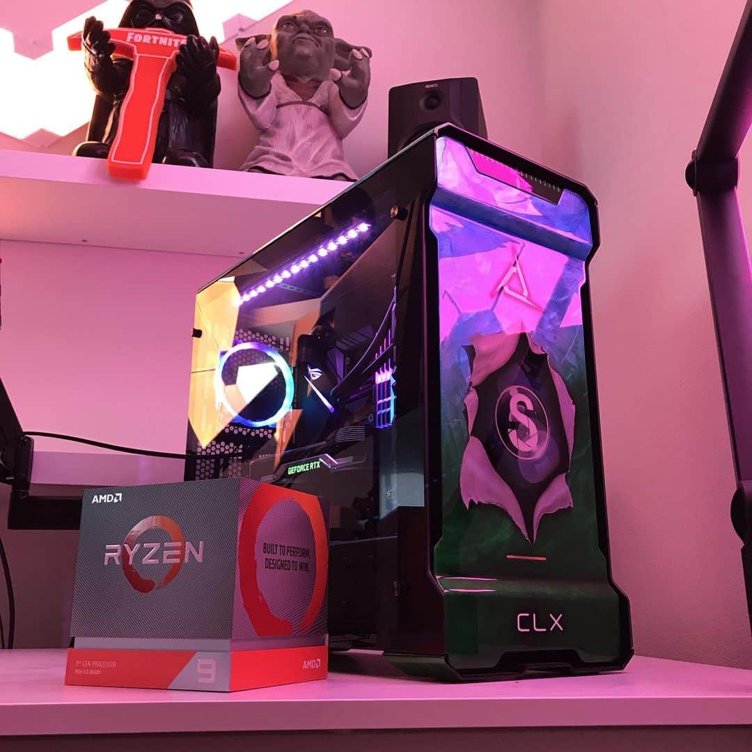 Steve Bitangaのインスタグラム：「@clxgaming x @amd - The Ryzen 9 - 3900x is the AMD processor I’ve been waiting for! Click link in my bio to build your own custom PC with @clxgaming they will take care of you! #clxgaming #amd #ryzen9 #ryzen93900x #amdredteam - 🔴 LIVE STREAMING will begin this month with all my HOT Friends ! Join the fun - 💥 TWITCH.TV/STEVEBITANGA 💥」