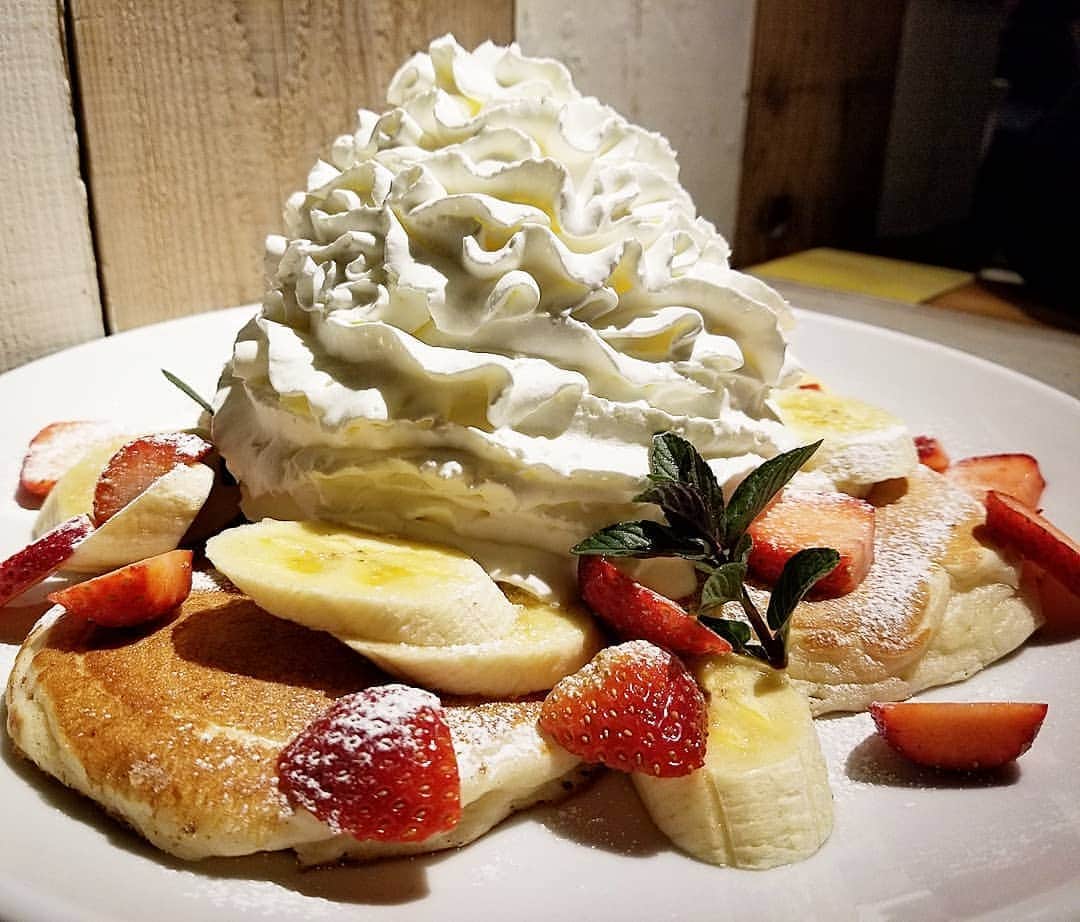 石関友梨のグルメインスタ