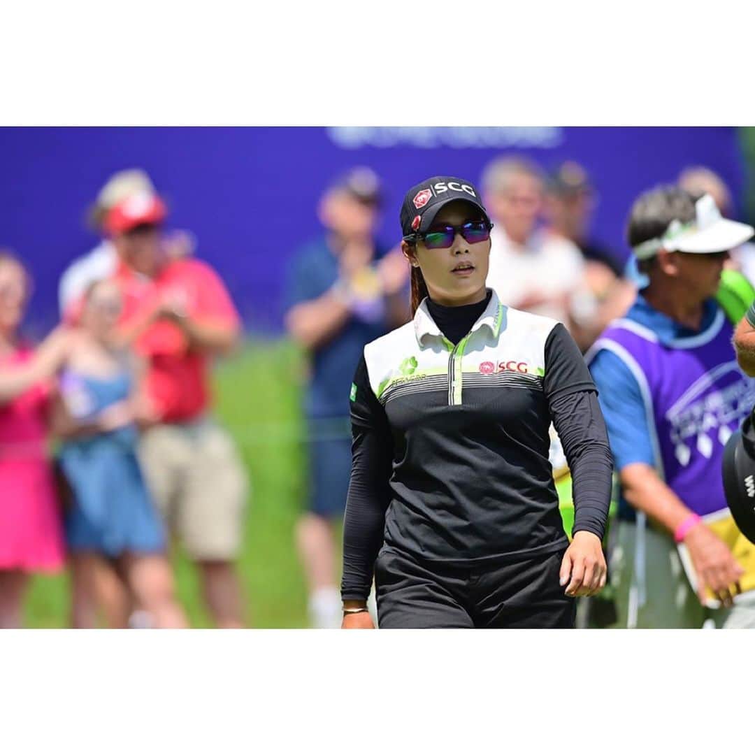 モリヤ・ジュタヌガーンのインスタグラム：「Congrats to my fav LPGA sis @shanshanfeng_golf for winning! Always fun at Thornberry @thornberrycreek Thanks all. Next destination : My homeeee #LPGA #momoriya #SCG #BETAGRO #KBank #iconsiam #amazingthailand #iFLYthai #COTTO」