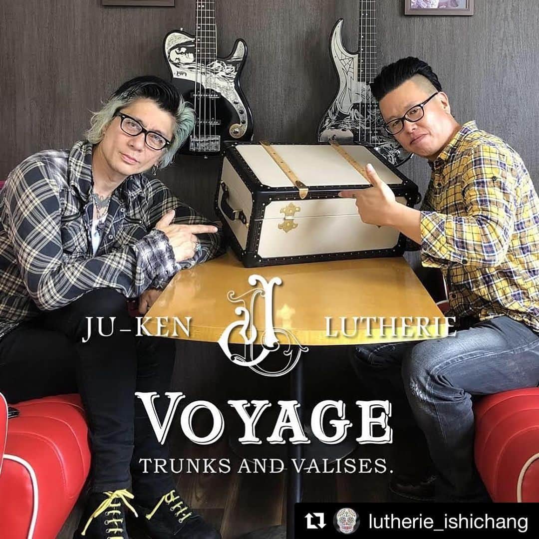 Ju-kenのインスタグラム：「鹿児島のまごころ革職人が、沢山の打ち合わせ、長い試行錯誤の上に、素晴らしい逸品を具現化してくれました♫  人生は旅の連続な俺の人生に、寄り添ってくれるステキなモノです⭐️ ぜひチェックしてください、一生モノのトランク達です(^^) thanxxx maxxx @lutherie_ishichang  #Repost @lutherie_ishichang with @get_repost ・・・ 2017年のJourney、2018年のVacationと続いたJu-Ken x LUTHERIEによる旅コラボ3部作の最終章｢Voyage｣を7月20日にリリースします。 1900年代初頭、タイタニック時代の船旅に誂えられた木製本革張りトランクの意匠を現代に再現した完全ハンドメイドのトランクは、機内持込サイズのキャリートランク、ワンデイトリップにちょうどいミニトランクバッグ、そしてミニマルルックのプチトランクポーチの3種をラインナップ。 価格や細部の仕様はまだ最終の詰めを行っており、これからリリース日まで順次詳細を紹介して参りますのでぜひご注目下さい。 #lutherie #juken #collaboration #journey #vacation #voyage #final #trunk #carrytrunk #suitcase #minitrunk #petitmalle #minaudierecase #birdseyemaple #woodtrunk #lutherieleathers」