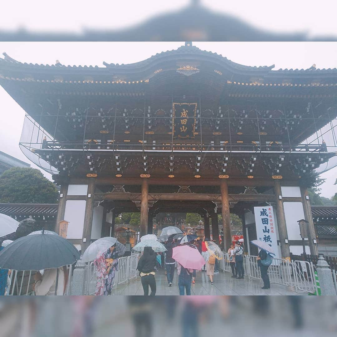 佐々木実季さんのインスタグラム写真 - (佐々木実季Instagram)「七夕の昨日は、成田山新勝寺・表参道周辺で開催された成田祇園祭に行って来ました🎋5年振りかな✨生憎の雨でしたが、今年も迫力のある山車や神輿・屋台の競演に、古き良き日本の夏を感じました😊🌌 #成田山新勝寺 #成田祇園祭 #成田祇園祭2019 #浴衣 #浴衣👘 #👘 #七夕 #🎋 #🌌 #私の彦星はどこ #😵 #お祭り #日本のお祭り #成田 #千葉県成田市 #日本酒 #お蕎麦 #🍶 #成田のお祭り #ゆめ牧場 #ソフトクリーム #🍦#naritasan #naritagionfestival #narita #tanabata #sake #soba #yukata #japanesetraditional」7月8日 11時28分 - miki.sasaki_golf