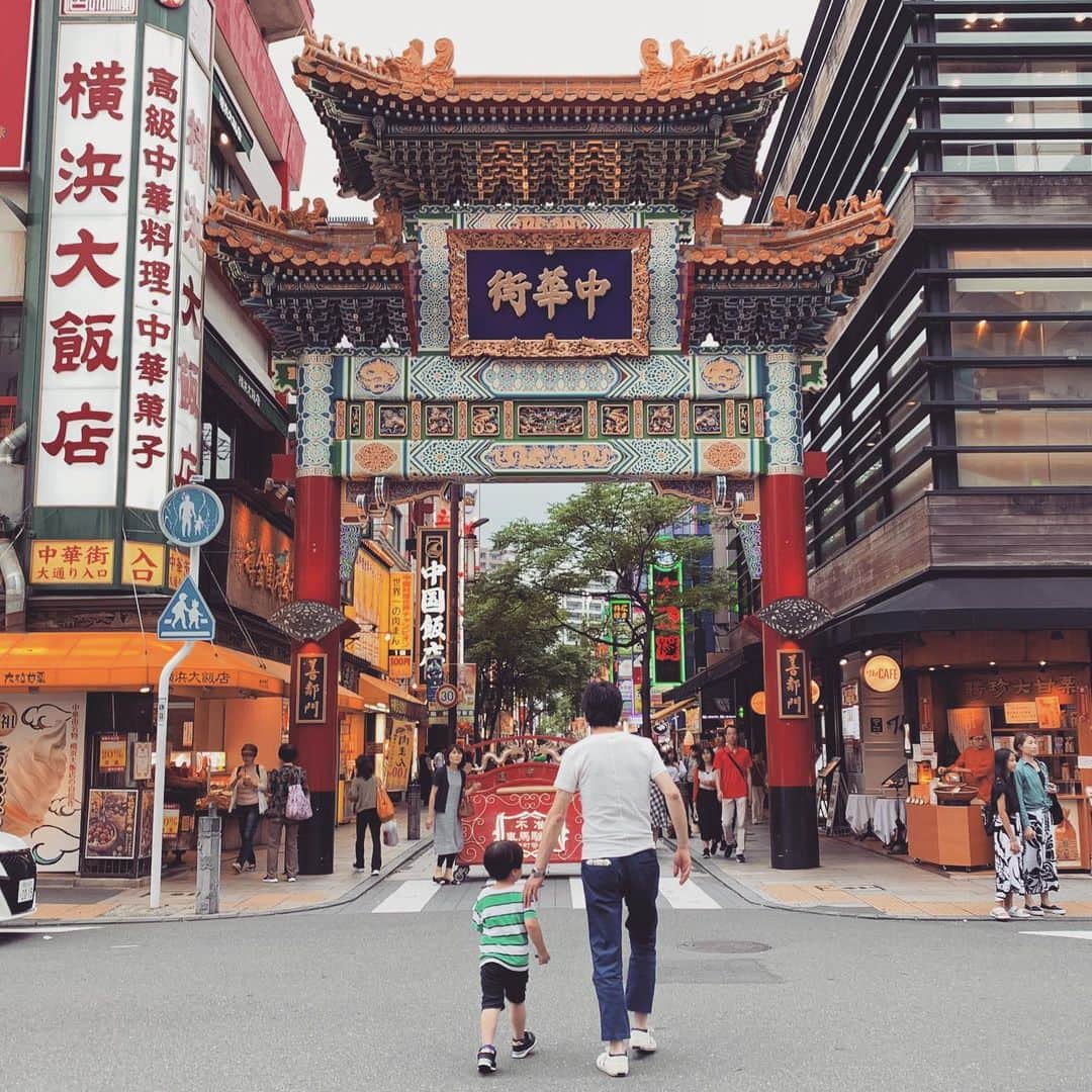 chika__23さんのインスタグラム写真 - (chika__23Instagram)「＊ 今年も夏の神奈川旅へ💙 来年は子1人増え北海道に決定😍 ＊ #横浜#横浜中華街#みなとみらい」7月8日 12時05分 - chika__025