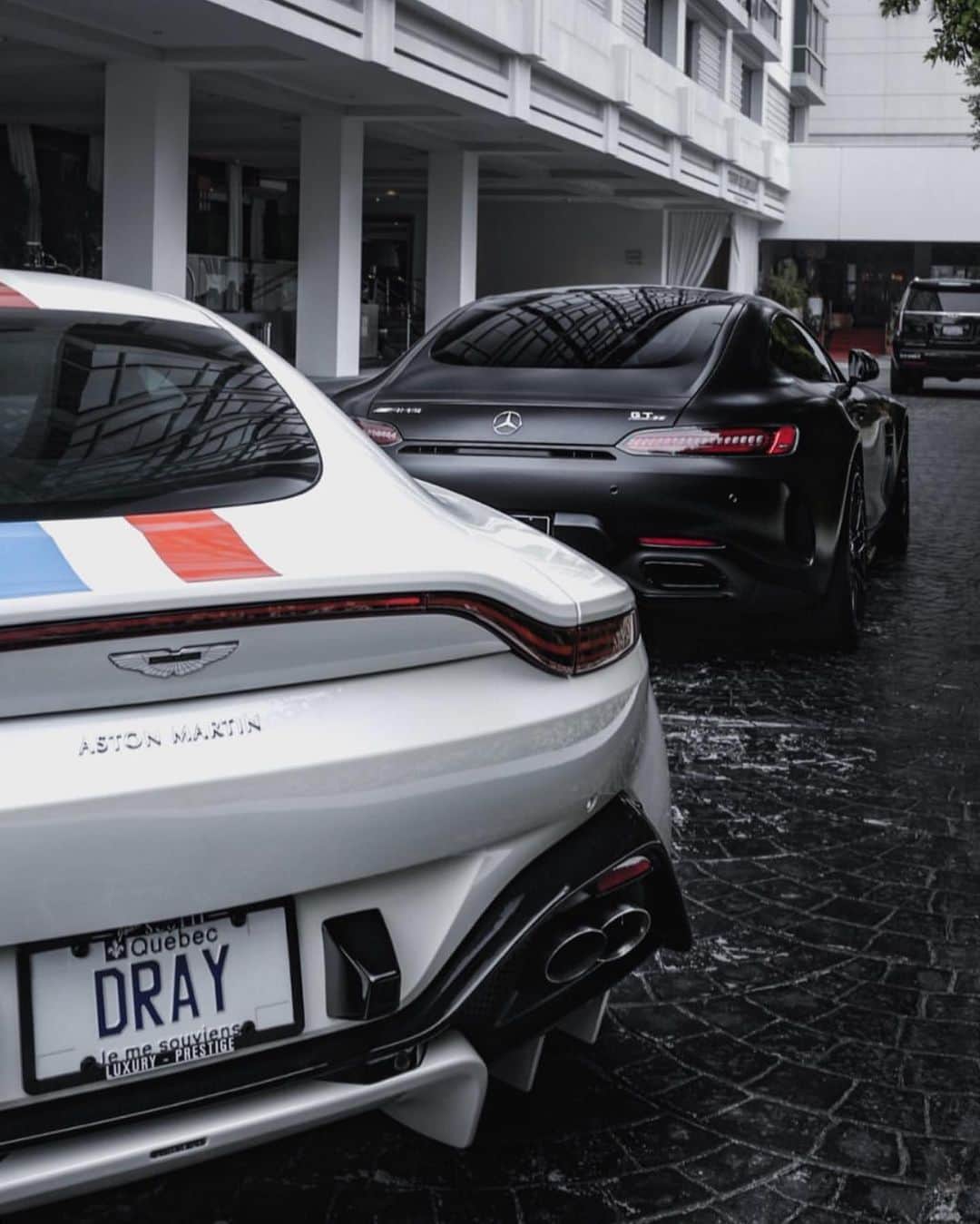 CARLiFESTYLEさんのインスタグラム写真 - (CARLiFESTYLEInstagram)「Aston Martin Vantage or Mercedes AMG? With @drivewithdray #carlifestyle」7月8日 3時08分 - carlifestyle