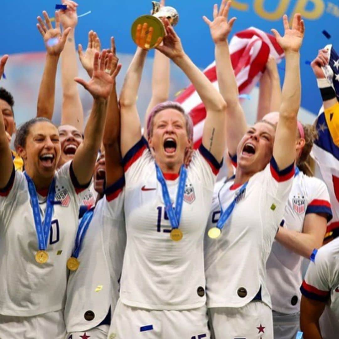 ワイルドフォックスクチュールさんのインスタグラム写真 - (ワイルドフォックスクチュールInstagram)「A big congratulation to captain, FIFA World Cup champion and Wildfox fan @mrapinoe and team on their incredible win! ⚽️ #Wildfox #wildfoxtee #meganrapinoe #fifa19 #worldcup #usa #champion #uswnt」7月8日 5時16分 - wildfoxcouture