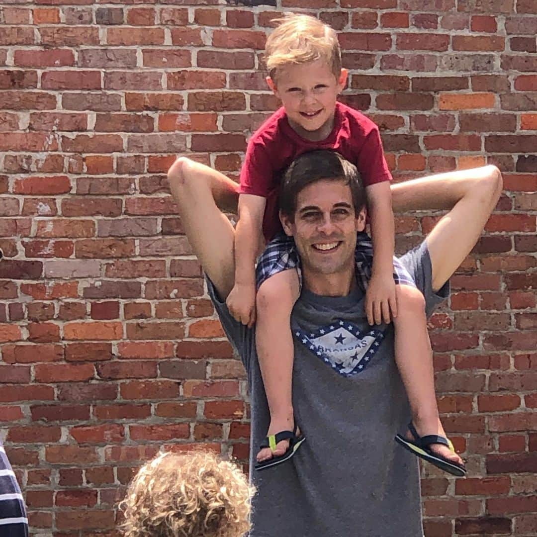 デリック・ディラードのインスタグラム：「Enjoyed celebrating the long 4th of July weekend with the fam in Little Rock! #fourthofjuly #merica #1776 #arkansas #usa #baseball #arkansastravelers」