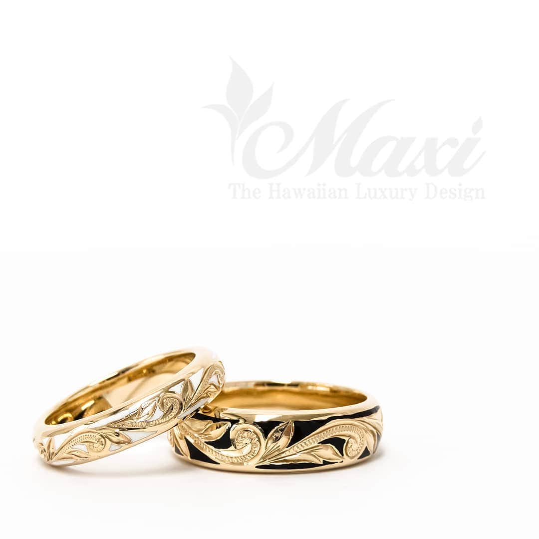 Maxi Hawaiian Jewelryさんのインスタグラム写真 - (Maxi Hawaiian JewelryInstagram)「4mm and 6mm width gold rings, Hawaiian traditional design on black and whitel enameled background🌞🌴🌞🌴🤙✨ #maxi #maxihawaiianjewelry #hawaiianjewelry #hawaiianheirloom #engraving #hawaii #hawaiian #ring #enamel #マキシ #マキシハワイアンジュエリー #ハワイアンジュエリー #ハワイ #ハワイアン #リング #指輪 #エナメル  @maxi_press」7月8日 6時13分 - maxi_japan_official
