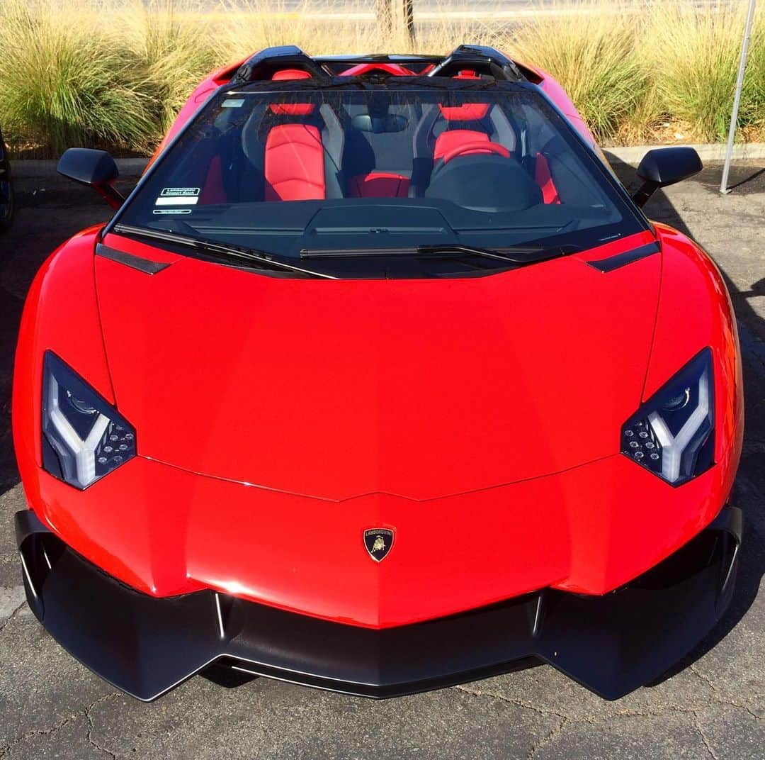 Dirk A. Productionsさんのインスタグラム写真 - (Dirk A. ProductionsInstagram)「Tag the friends you’d take on a ride if you had this Lamborghini LP720 Roadster for the day 🔥🚀」7月8日 6時34分 - supercarfocusdotcom